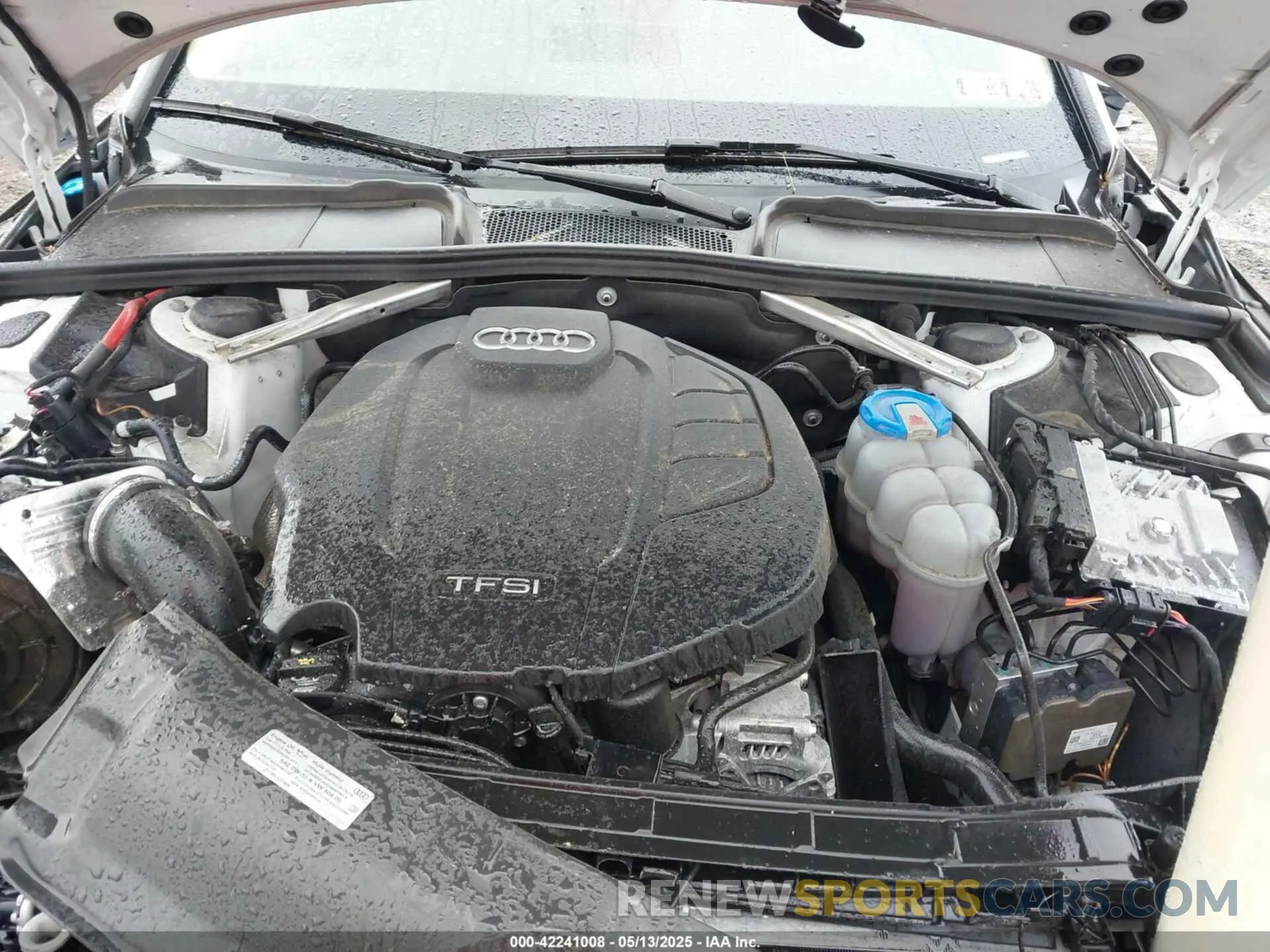 10 Фотография поврежденного автомобиля WAUENAF43KN005008 AUDI A4 2019