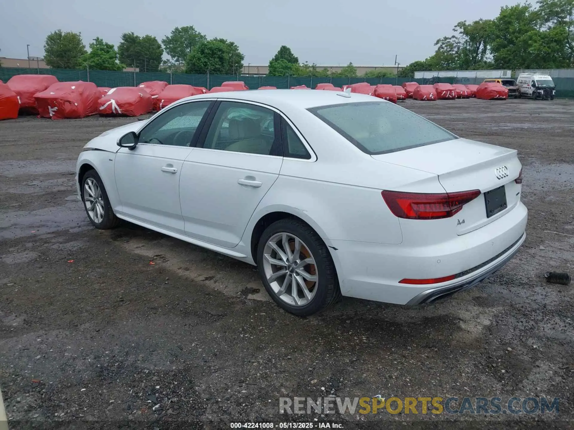 3 Фотография поврежденного автомобиля WAUENAF43KN005008 AUDI A4 2019