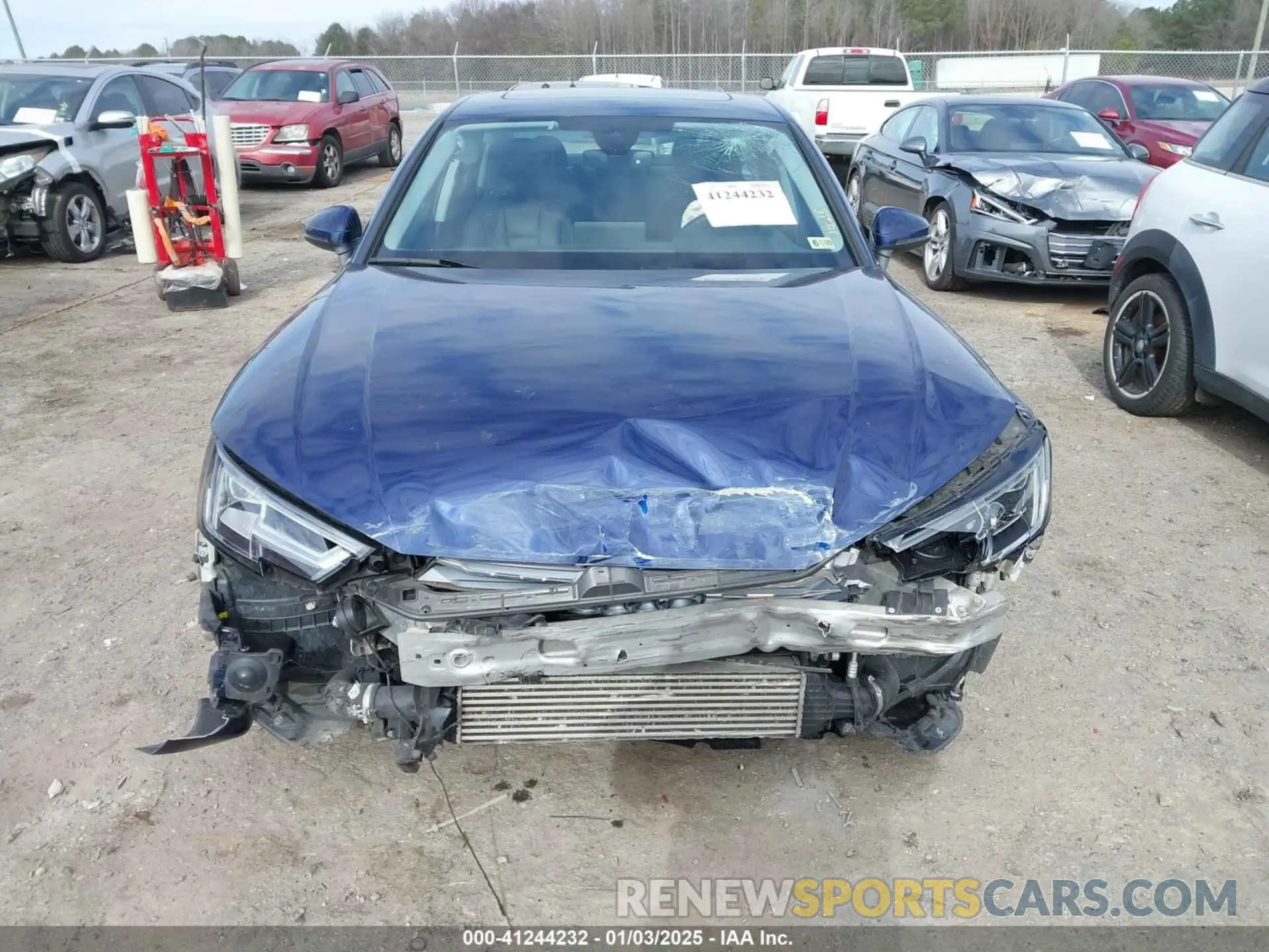 11 Фотография поврежденного автомобиля WAUENAF45KN002515 AUDI A4 2019