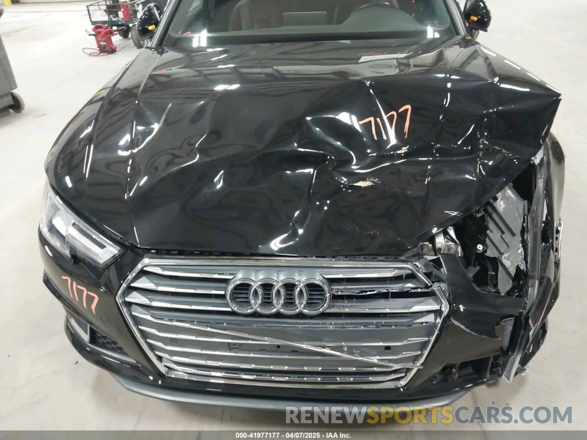 18 Photograph of a damaged car WAUENAF48KA041431 AUDI A4 2019