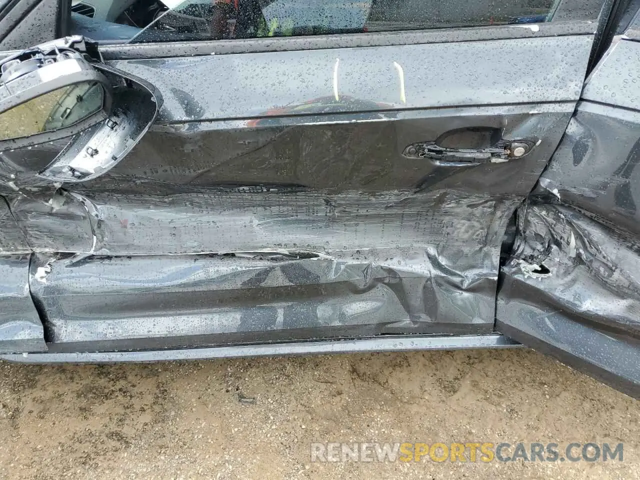 7 Photograph of a damaged car WAUENAF48KA052719 AUDI A4 2019