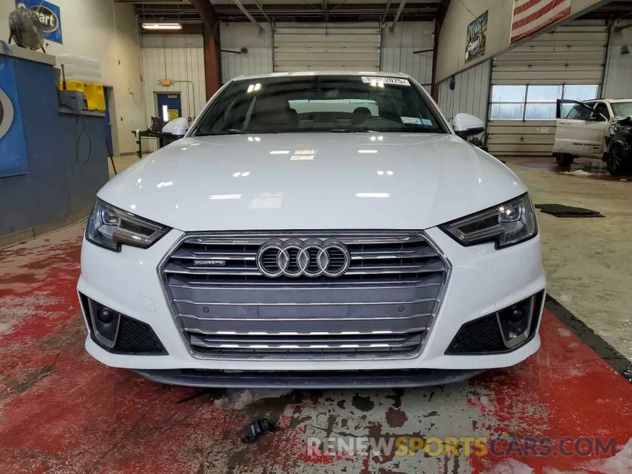 5 Фотография поврежденного автомобиля WAUENAF48KN005618 AUDI A4 2019