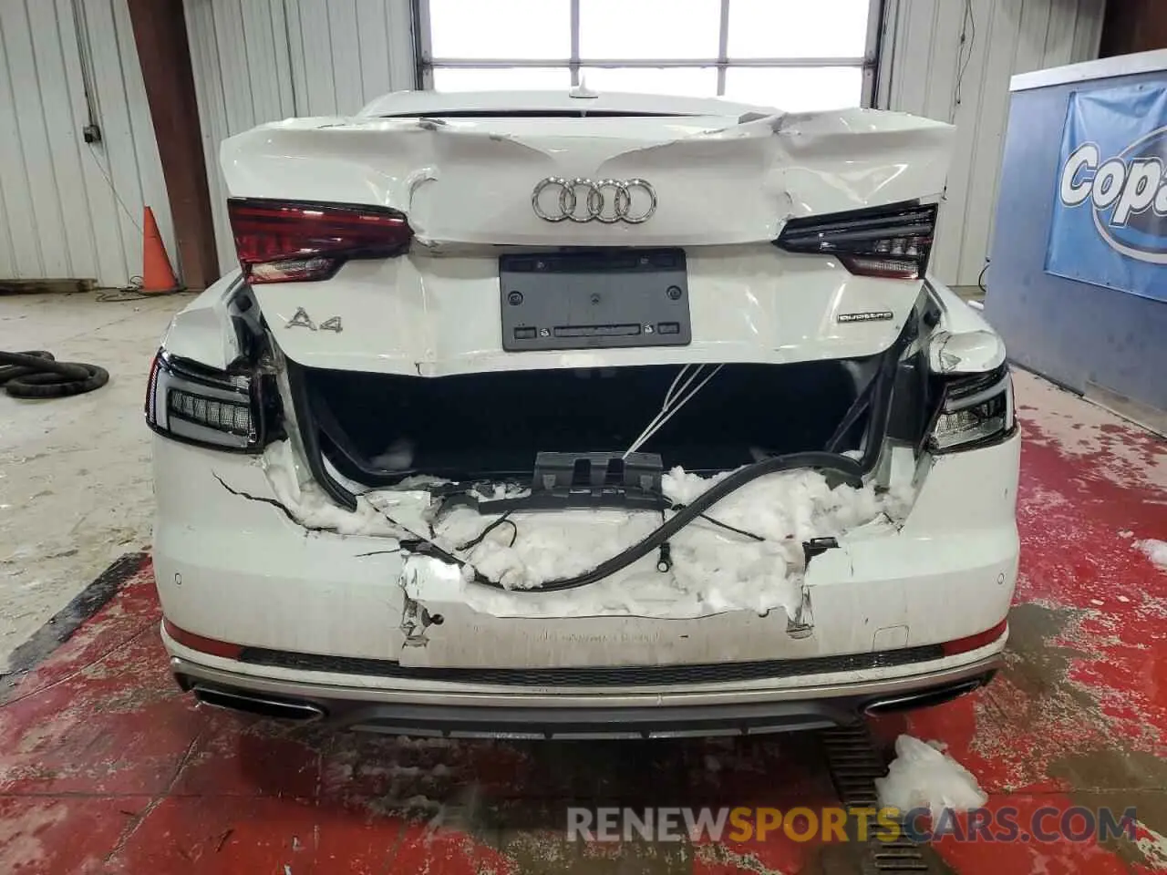 6 Фотография поврежденного автомобиля WAUENAF48KN005618 AUDI A4 2019