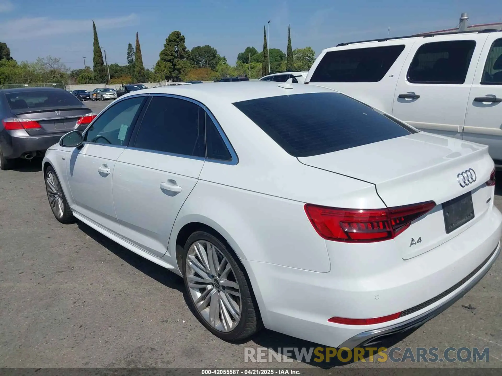 14 Фотография поврежденного автомобиля WAUENAF4XKN013929 AUDI A4 2019