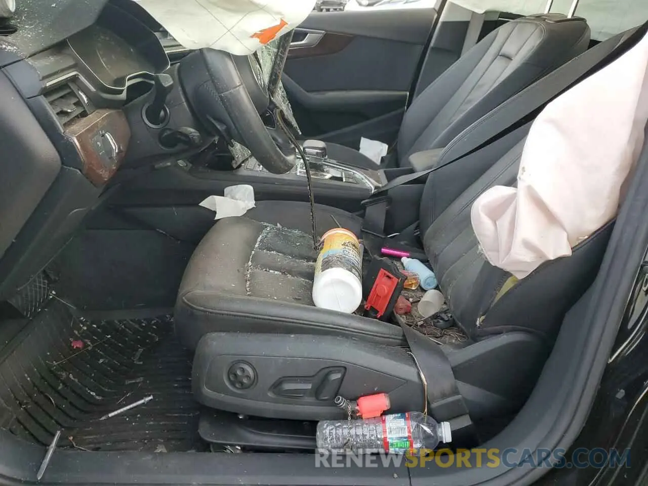 7 Photograph of a damaged car WAUGMAF40KN004667 AUDI A4 2019
