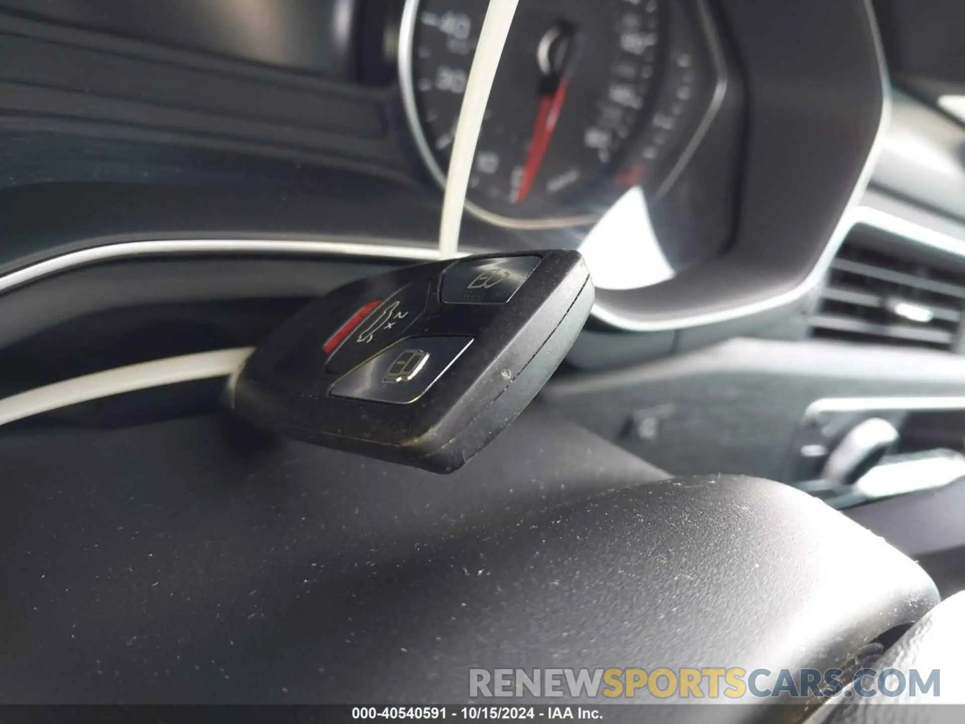 11 Photograph of a damaged car WAUGMAF40KN021100 AUDI A4 2019