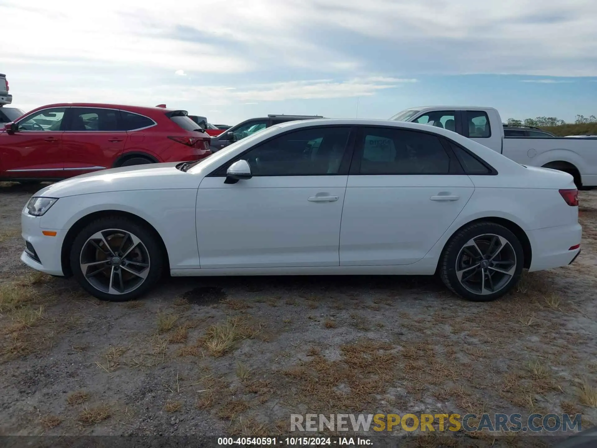 14 Photograph of a damaged car WAUGMAF40KN021100 AUDI A4 2019