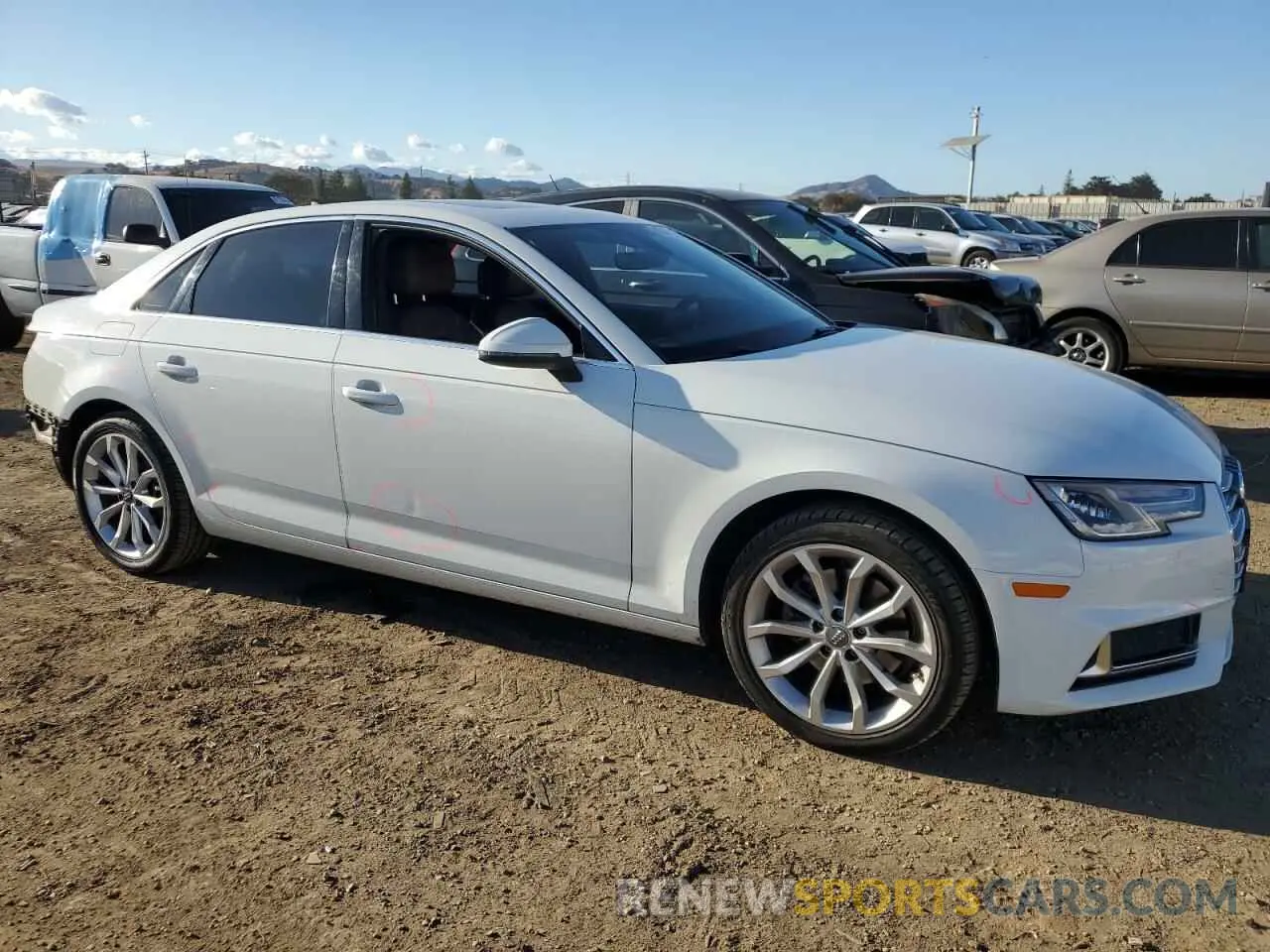 4 Фотография поврежденного автомобиля WAUGMAF41KA037328 AUDI A4 2019