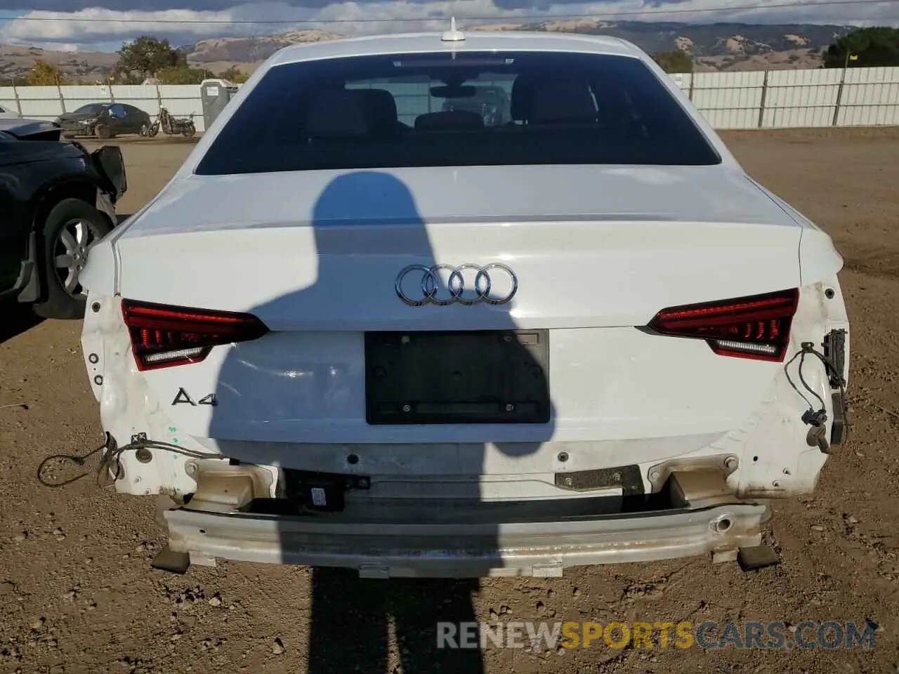 6 Фотография поврежденного автомобиля WAUGMAF41KA037328 AUDI A4 2019
