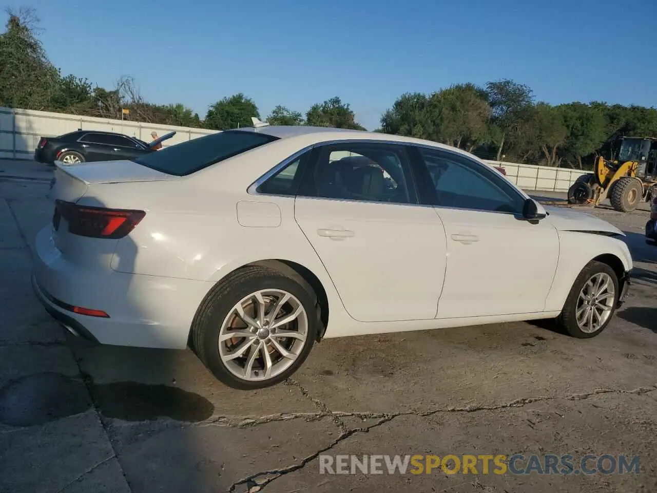 3 Фотография поврежденного автомобиля WAUGMAF41KN007643 AUDI A4 2019