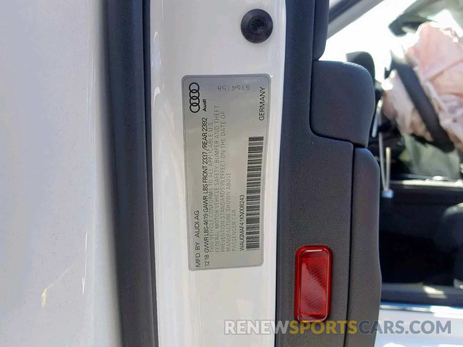 10 Photograph of a damaged car WAUGMAF41KN008243 AUDI A4 2019