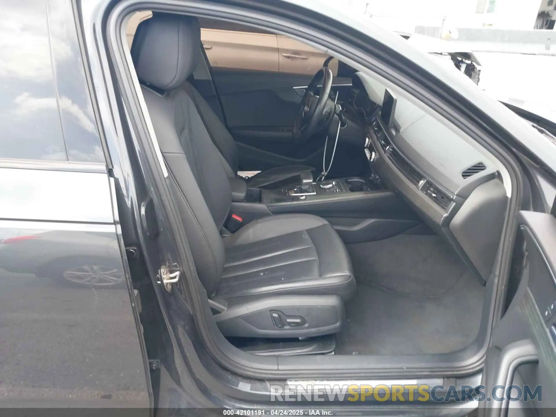 5 Photograph of a damaged car WAUGMAF41KN018299 AUDI A4 2019