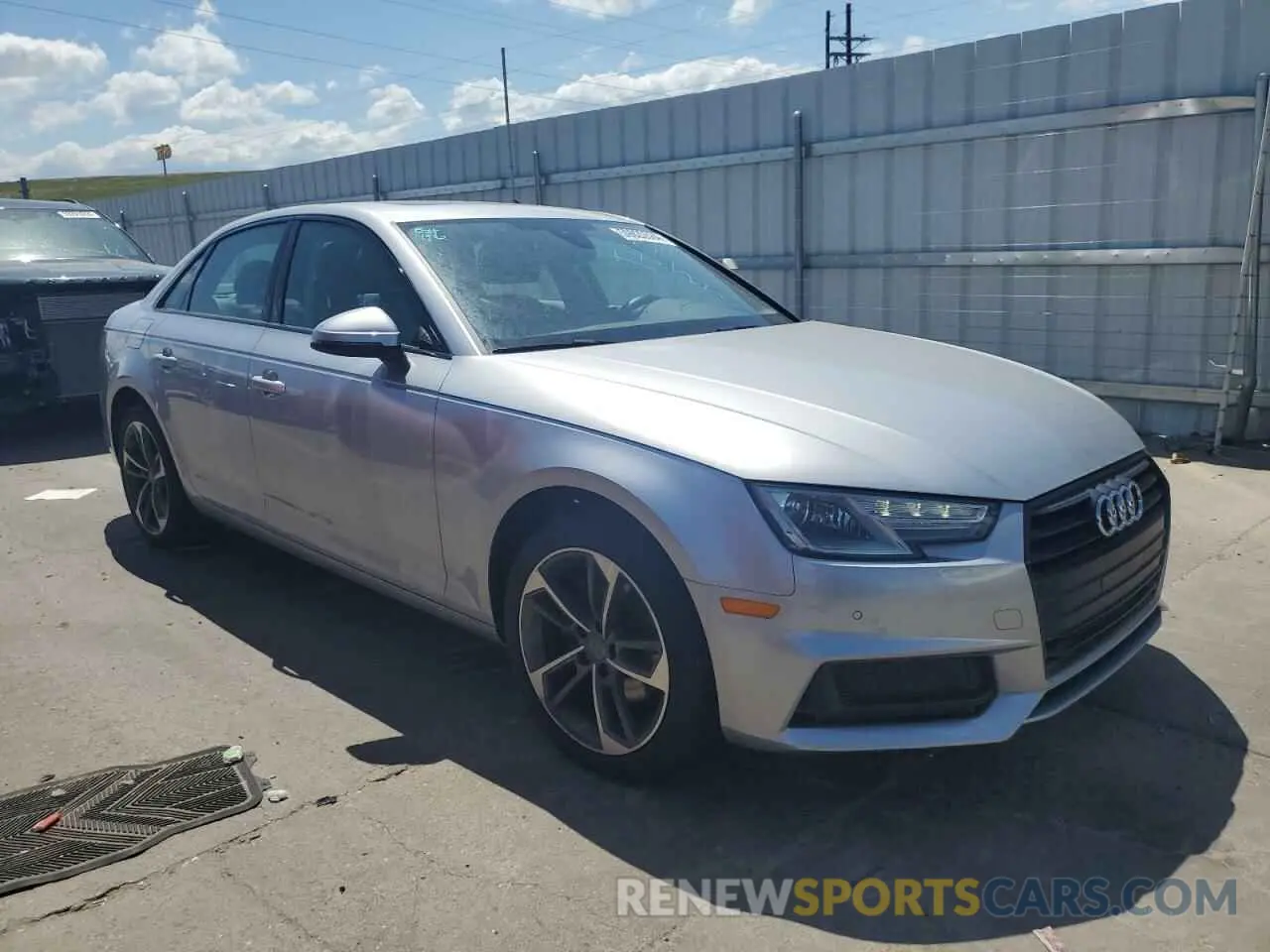 4 Фотография поврежденного автомобиля WAUGMAF42KN016268 AUDI A4 2019