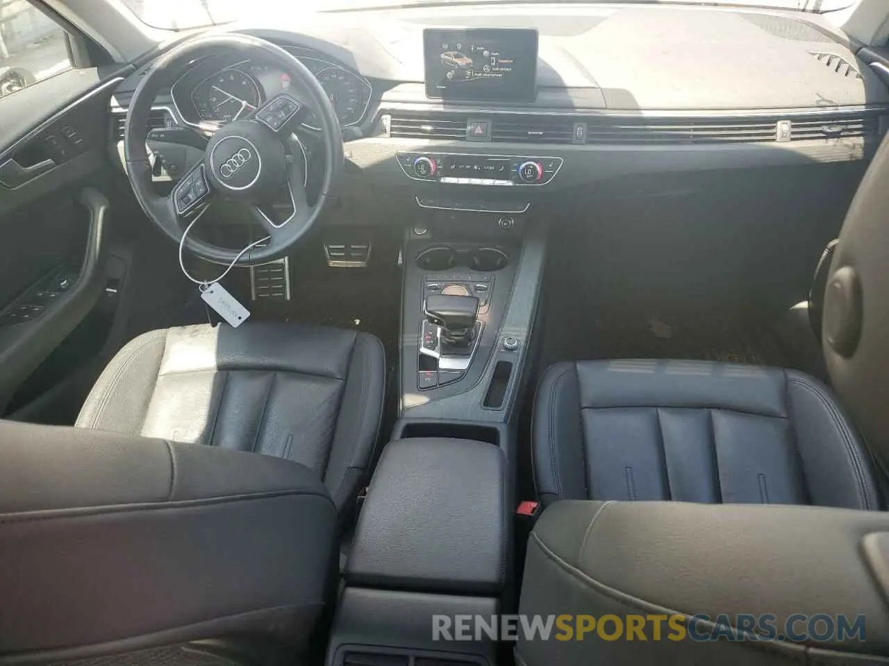 8 Фотография поврежденного автомобиля WAUGMAF42KN016268 AUDI A4 2019