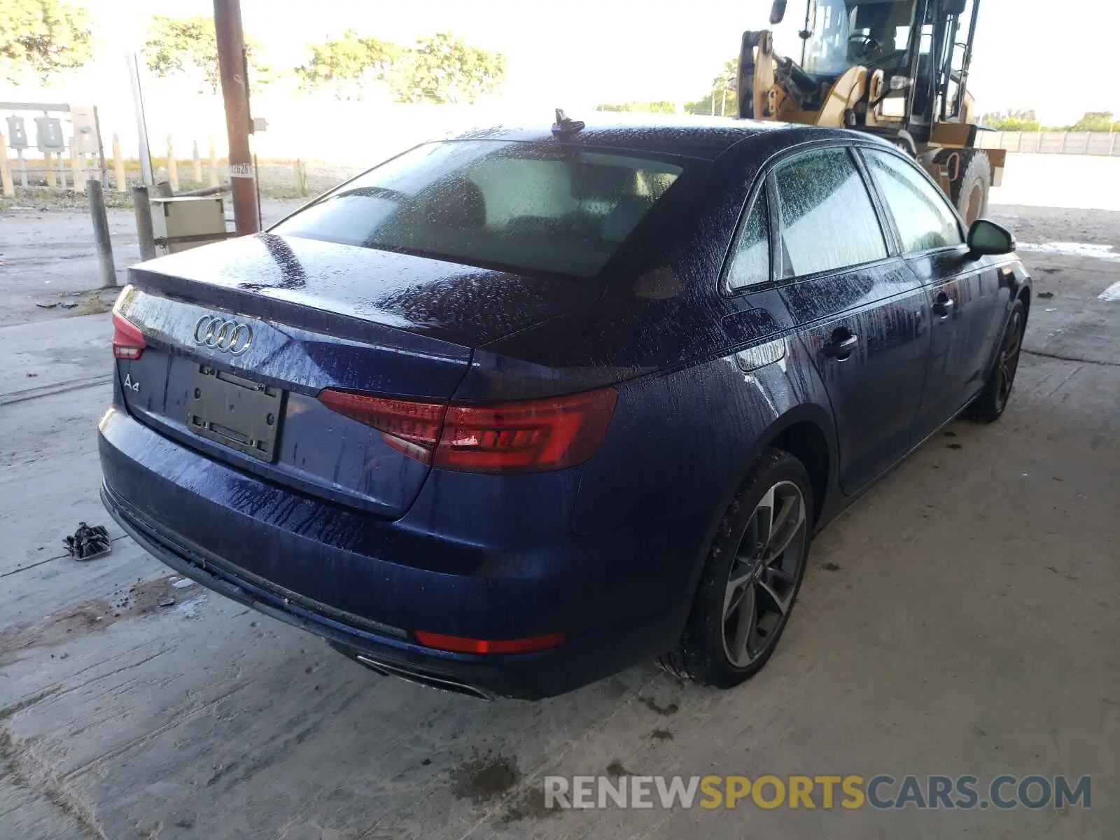4 Фотография поврежденного автомобиля WAUGMAF43KA107802 AUDI A4 2019