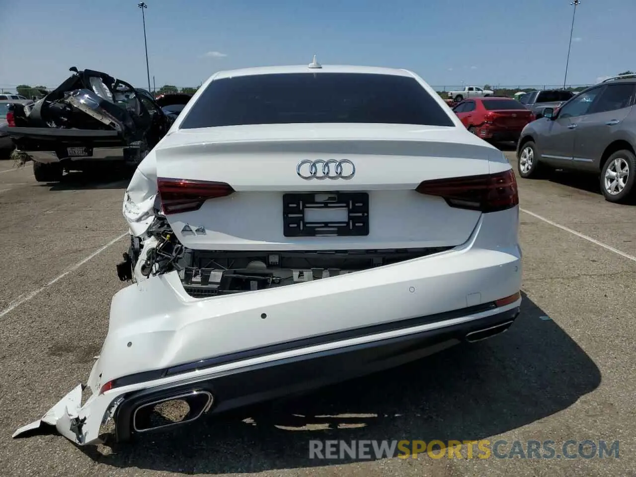 6 Фотография поврежденного автомобиля WAUGMAF46KN017598 AUDI A4 2019