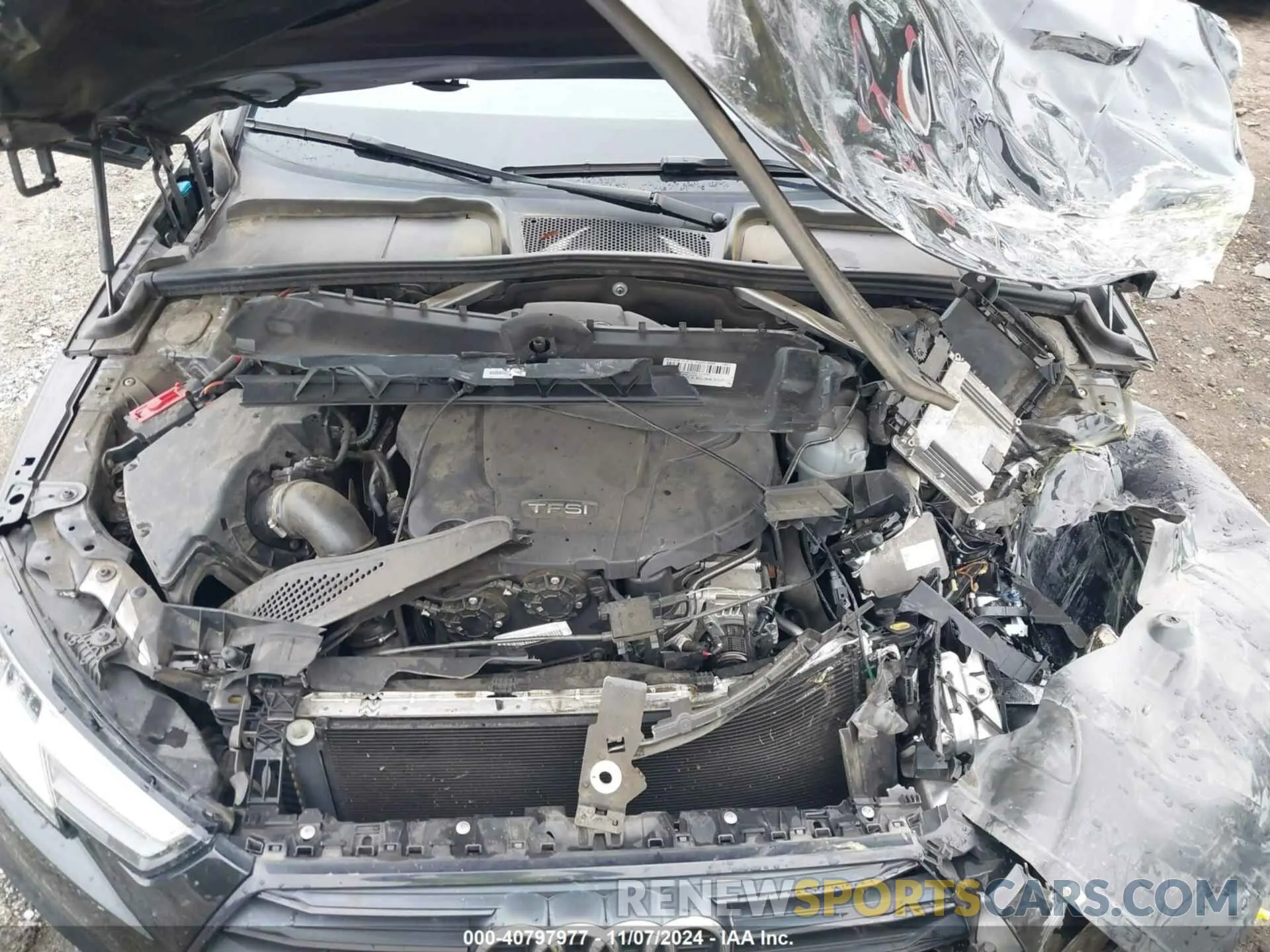 10 Photograph of a damaged car WAUGMAF47KN013642 AUDI A4 2019