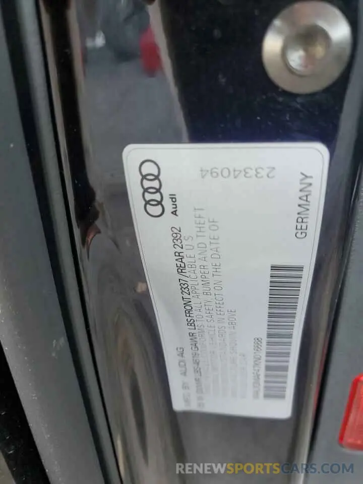 13 Фотография поврежденного автомобиля WAUGMAF47KN016668 AUDI A4 2019