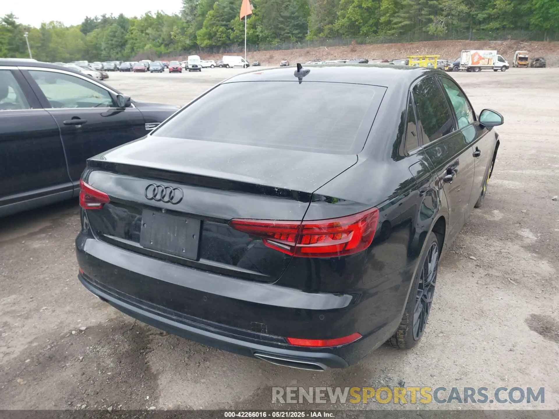 4 Фотография поврежденного автомобиля WAUGMAF48KA109318 AUDI A4 2019