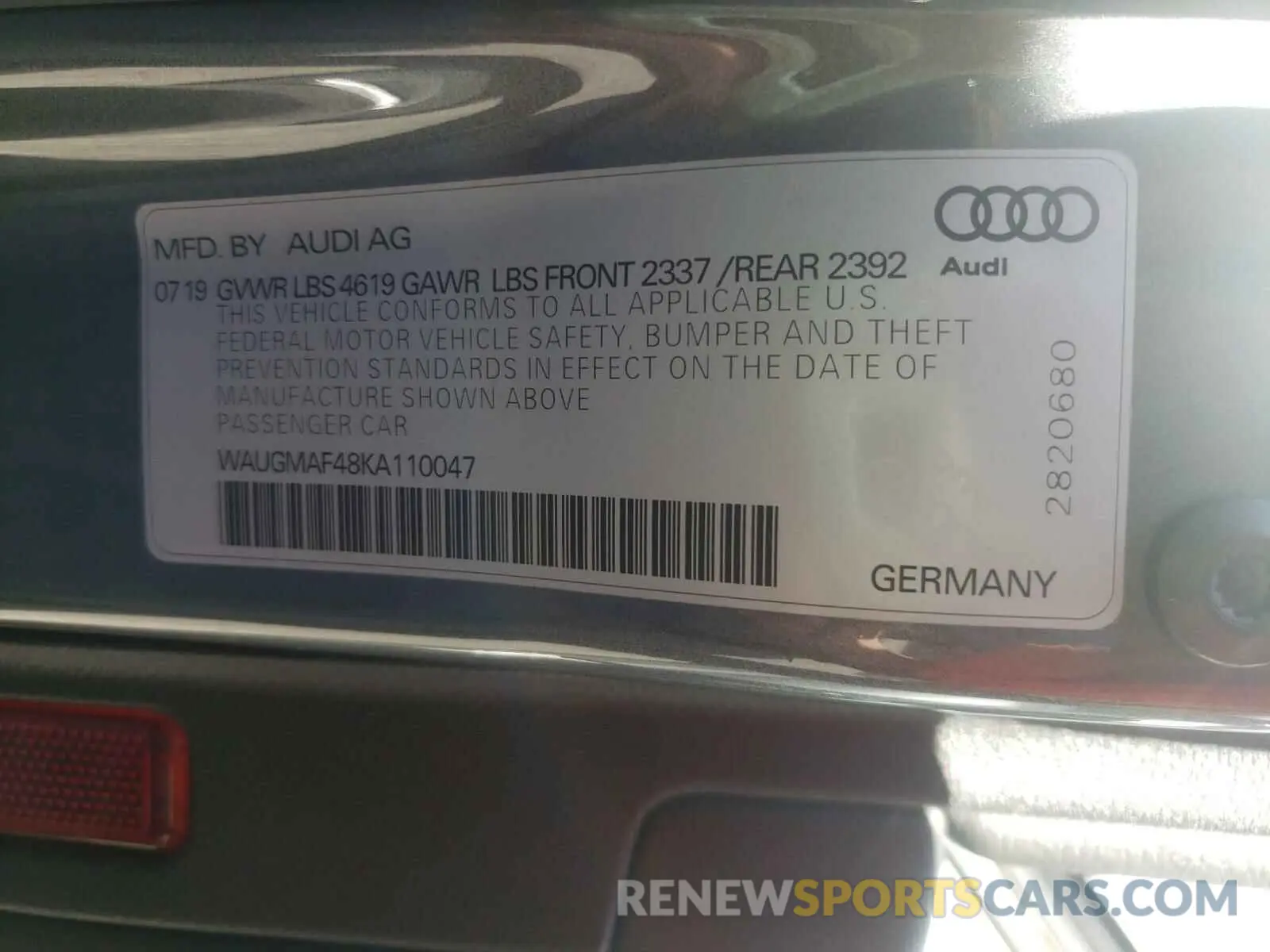 10 Photograph of a damaged car WAUGMAF48KA110047 AUDI A4 2019