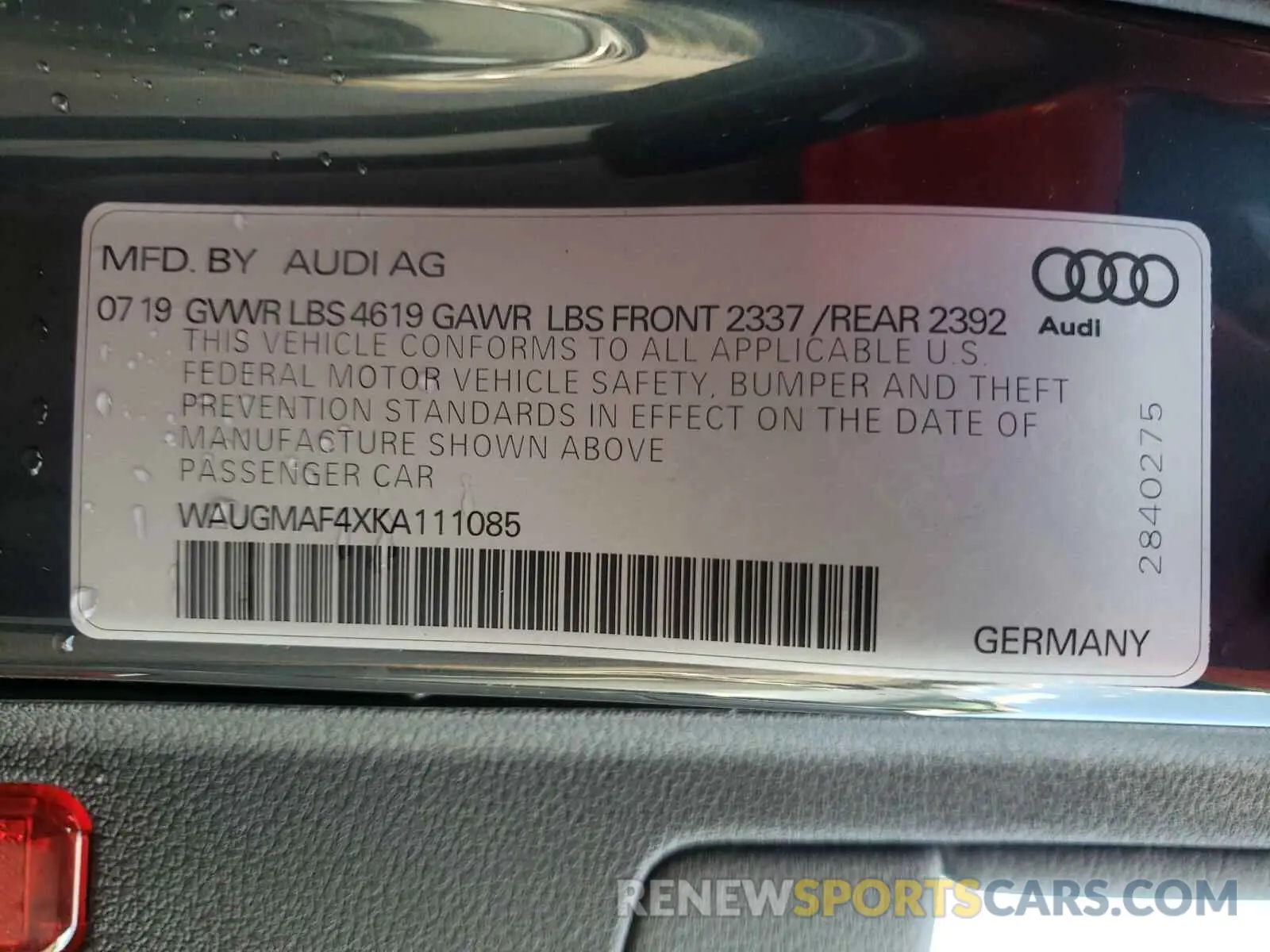 10 Photograph of a damaged car WAUGMAF4XKA111085 AUDI A4 2019