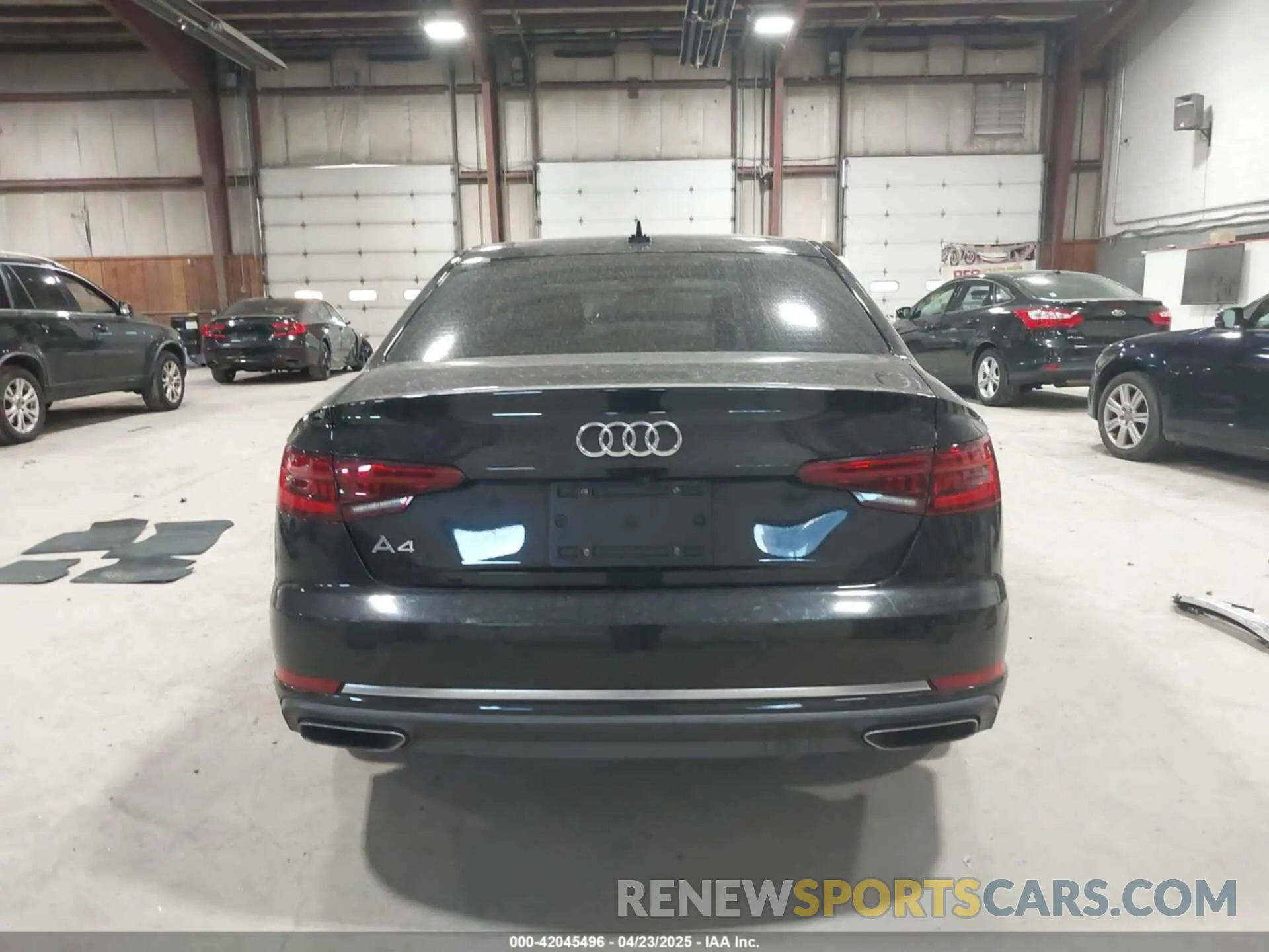 16 Photograph of a damaged car WAUHMAF45KN011814 AUDI A4 2019