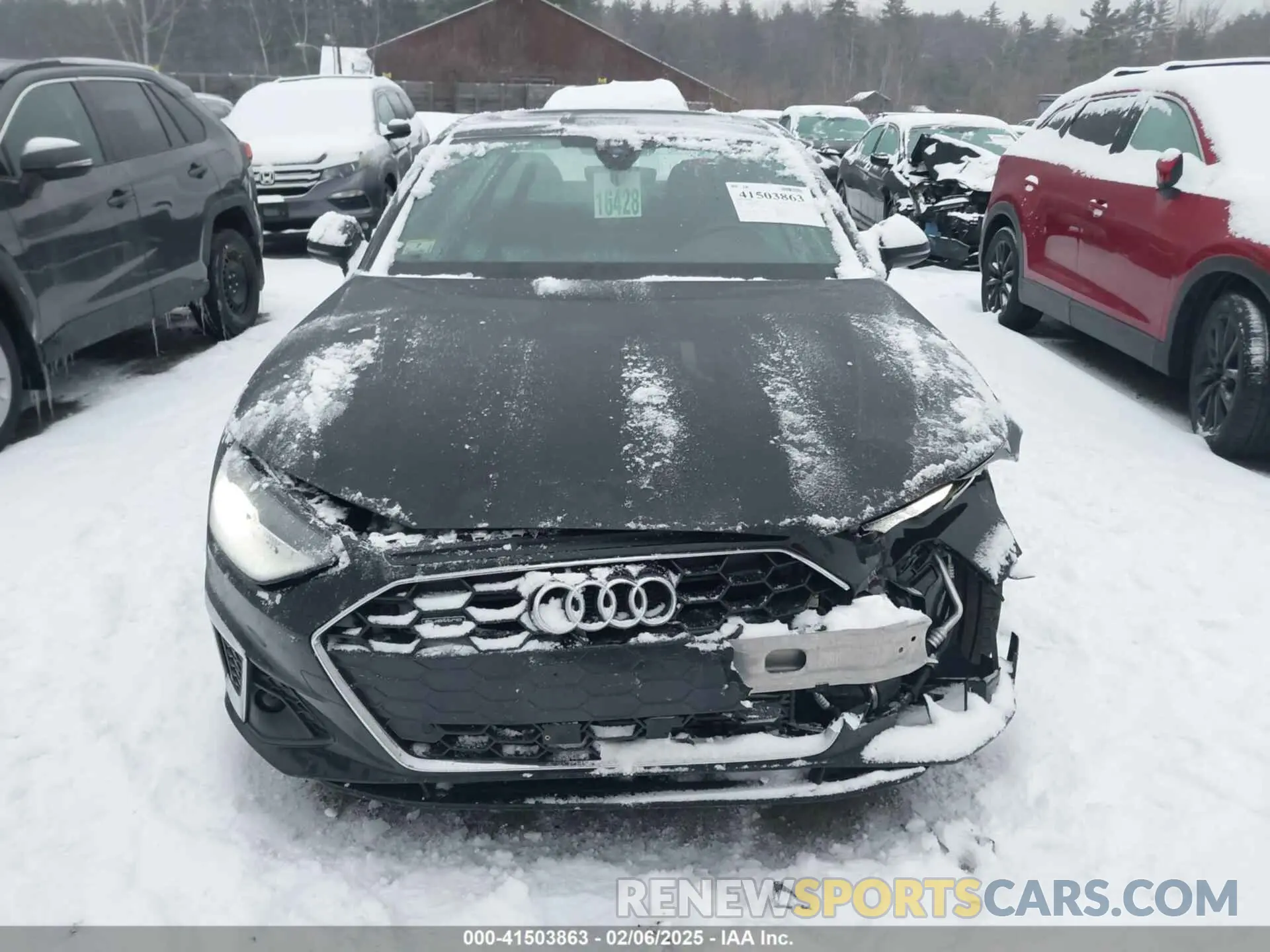 12 Фотография поврежденного автомобиля WAUDNAF42LA042880 AUDI A4 2020