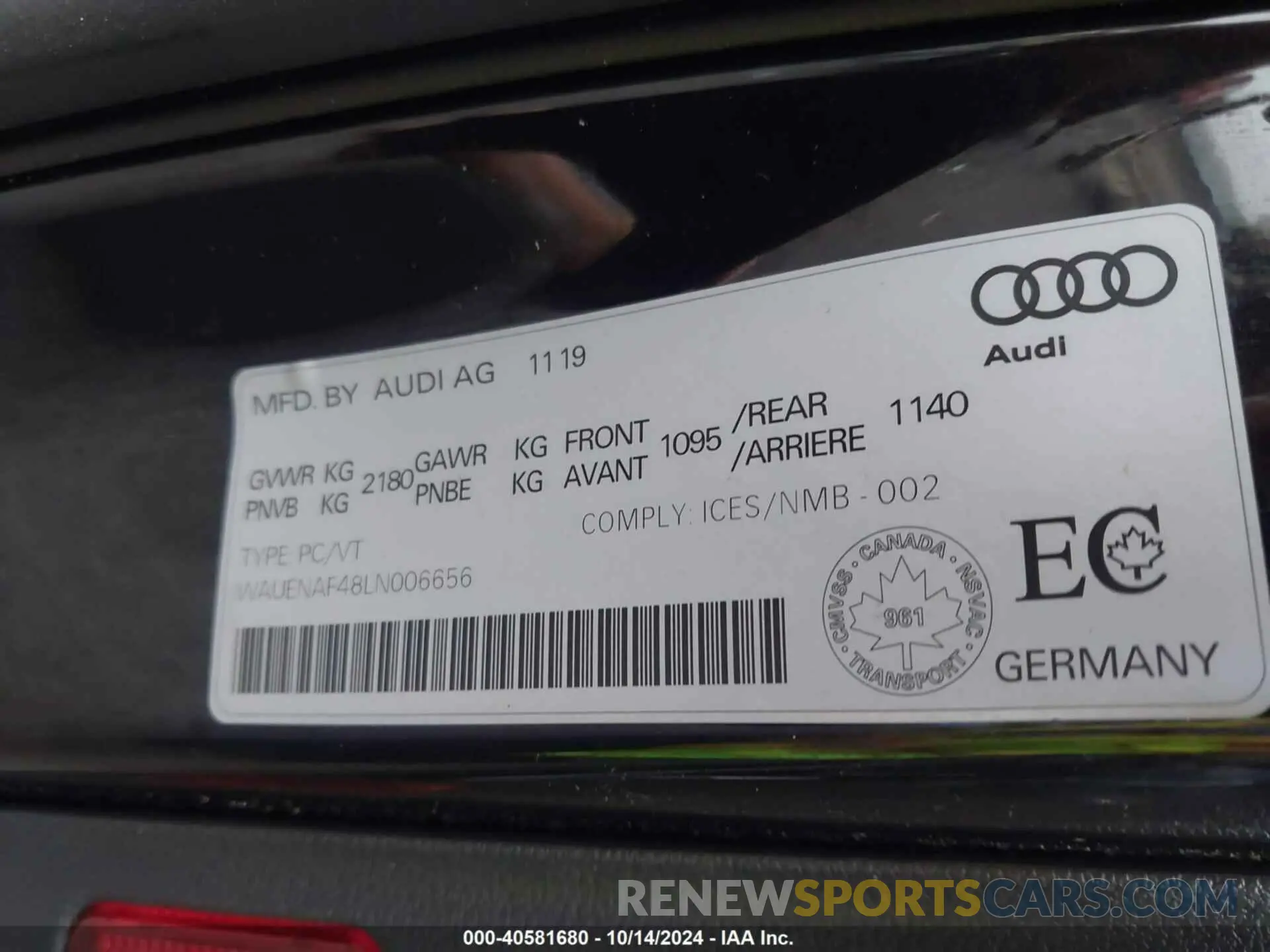 9 Photograph of a damaged car WAUENAF48LN006656 AUDI A4 2020