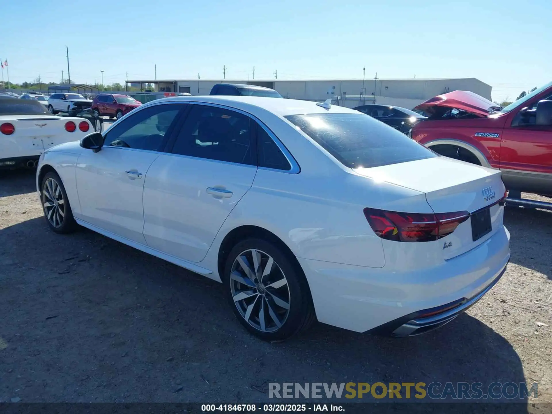 3 Фотография поврежденного автомобиля WAUGMAF44LN013504 AUDI A4 2020