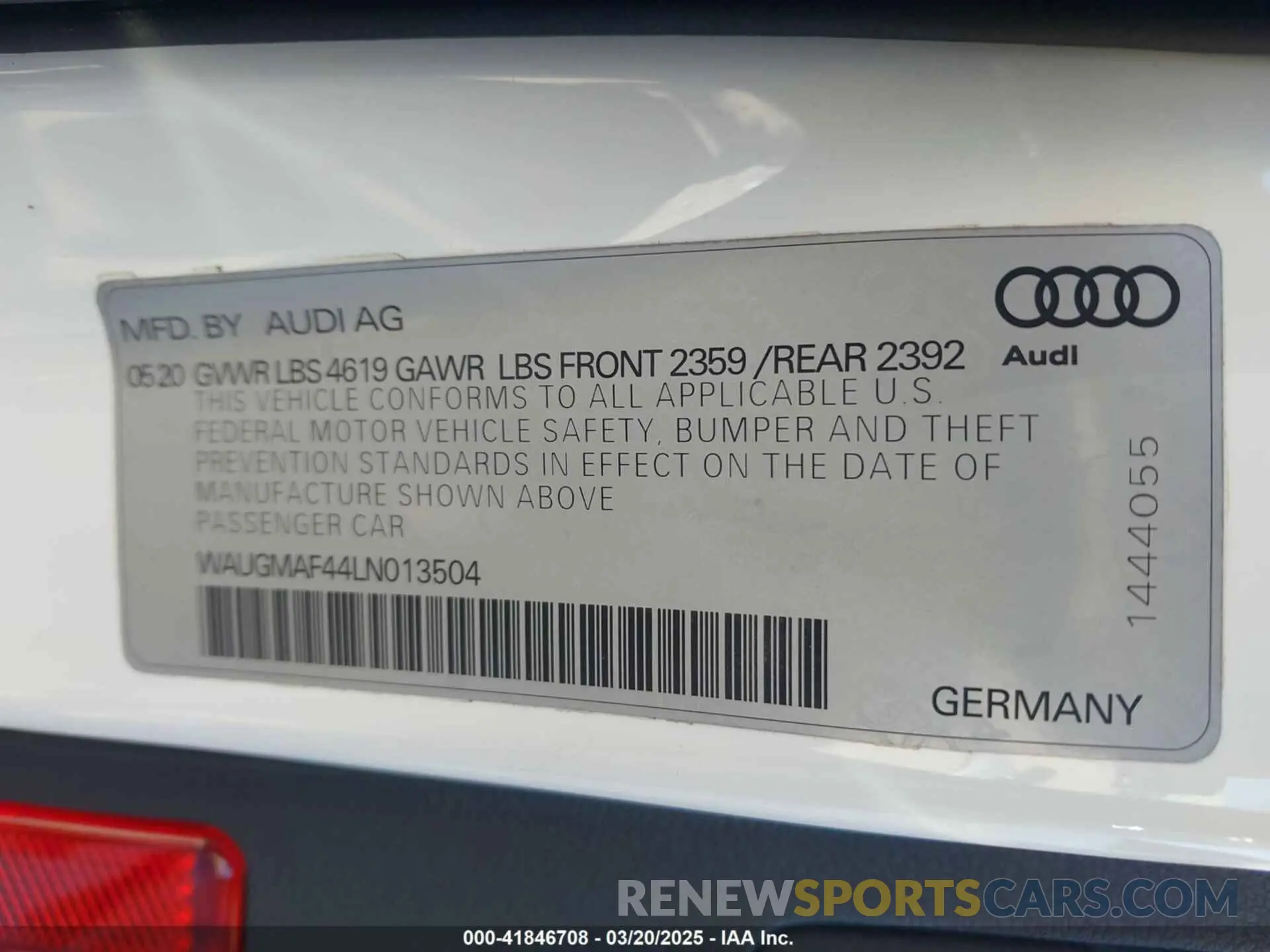 9 Фотография поврежденного автомобиля WAUGMAF44LN013504 AUDI A4 2020