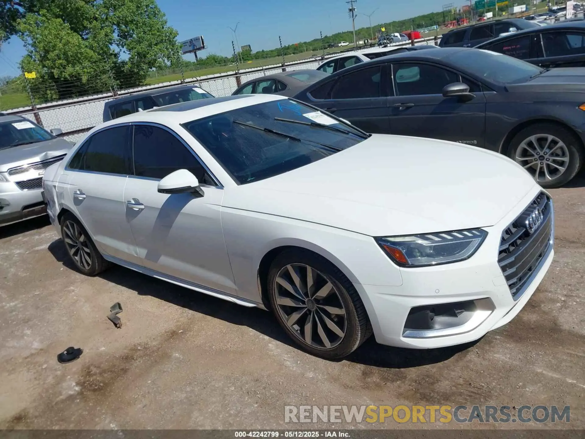 14 Фотография поврежденного автомобиля WAUHMAF48LN011274 AUDI A4 2020