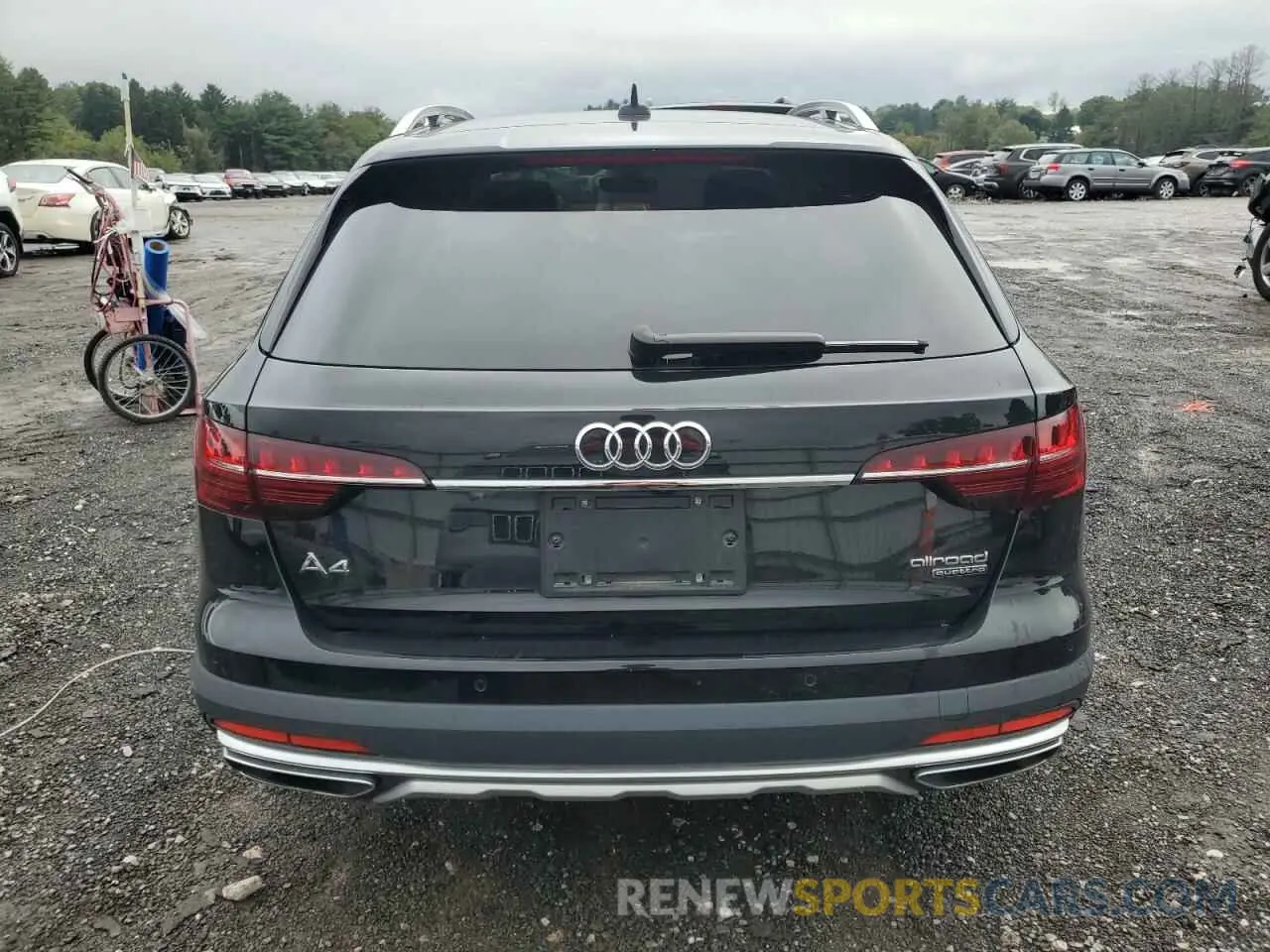 6 Photograph of a damaged car WA18AAF40MA076196 AUDI A4 2021