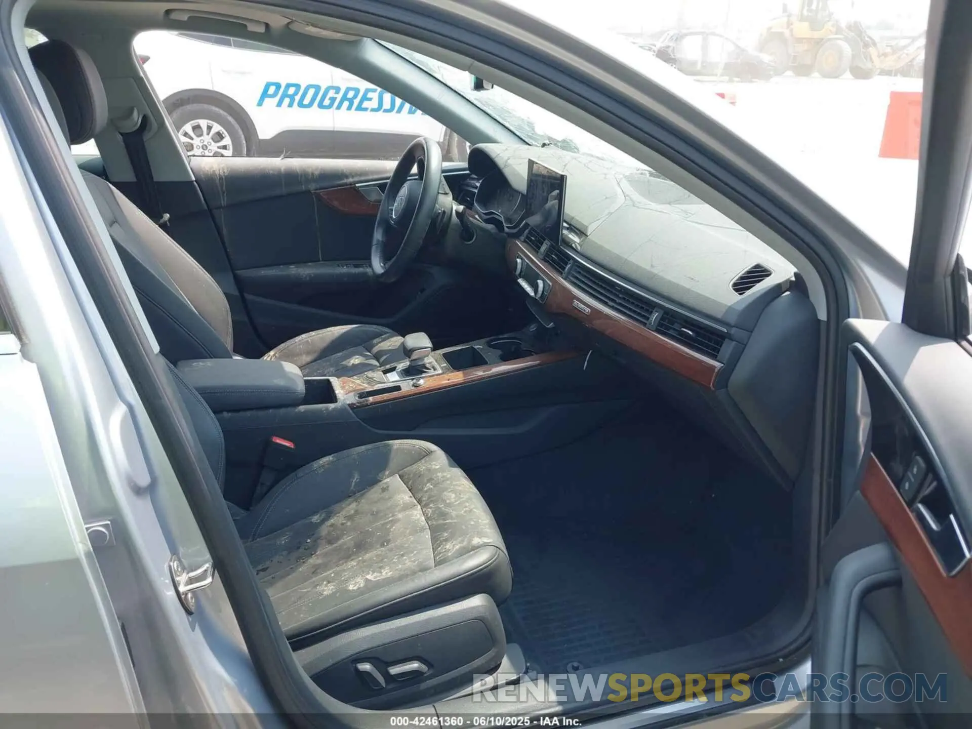 5 Фотография поврежденного автомобиля WAUABAF43MN009828 AUDI A4 2021