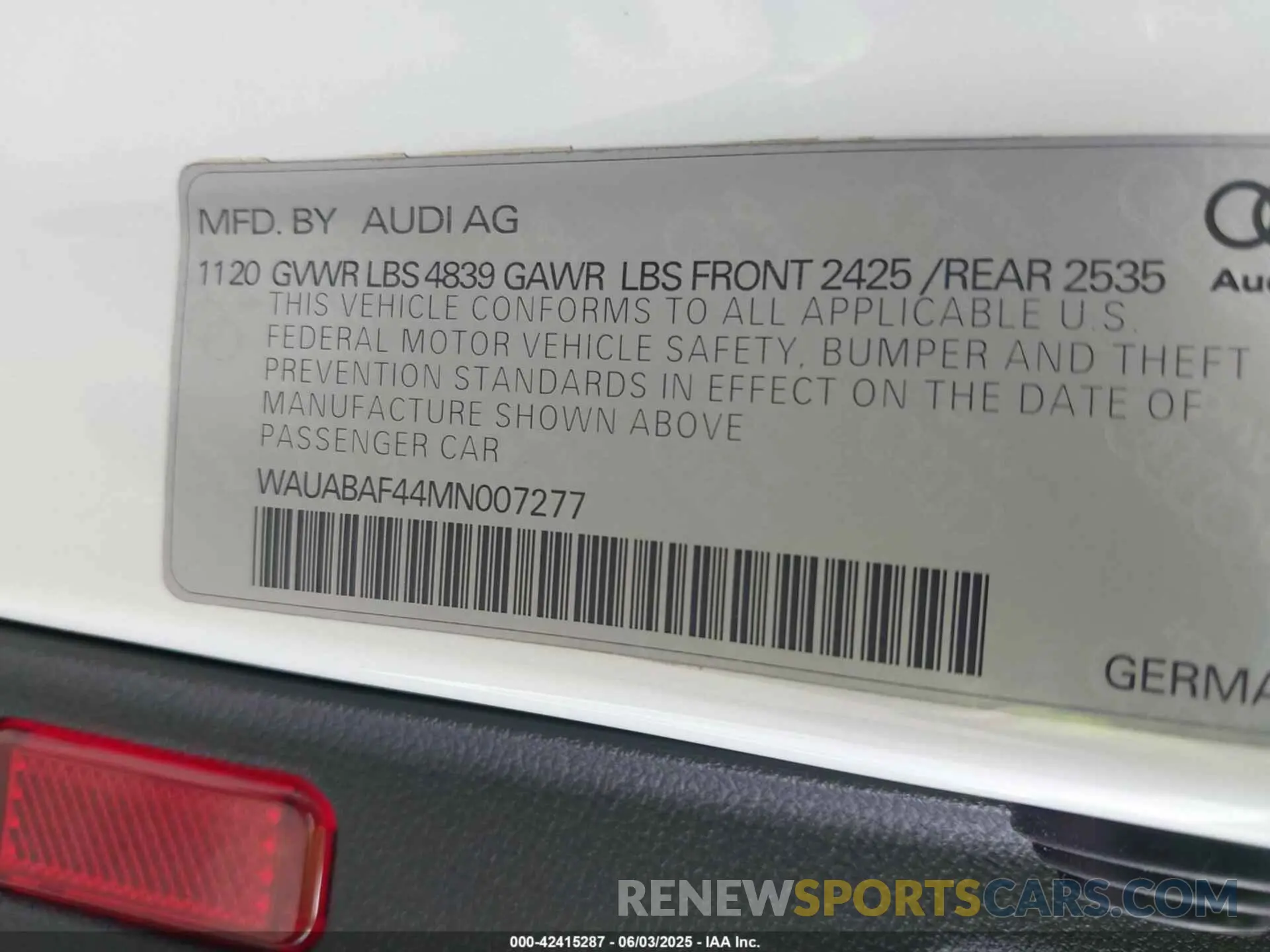 9 Фотография поврежденного автомобиля WAUABAF44MN007277 AUDI A4 2021