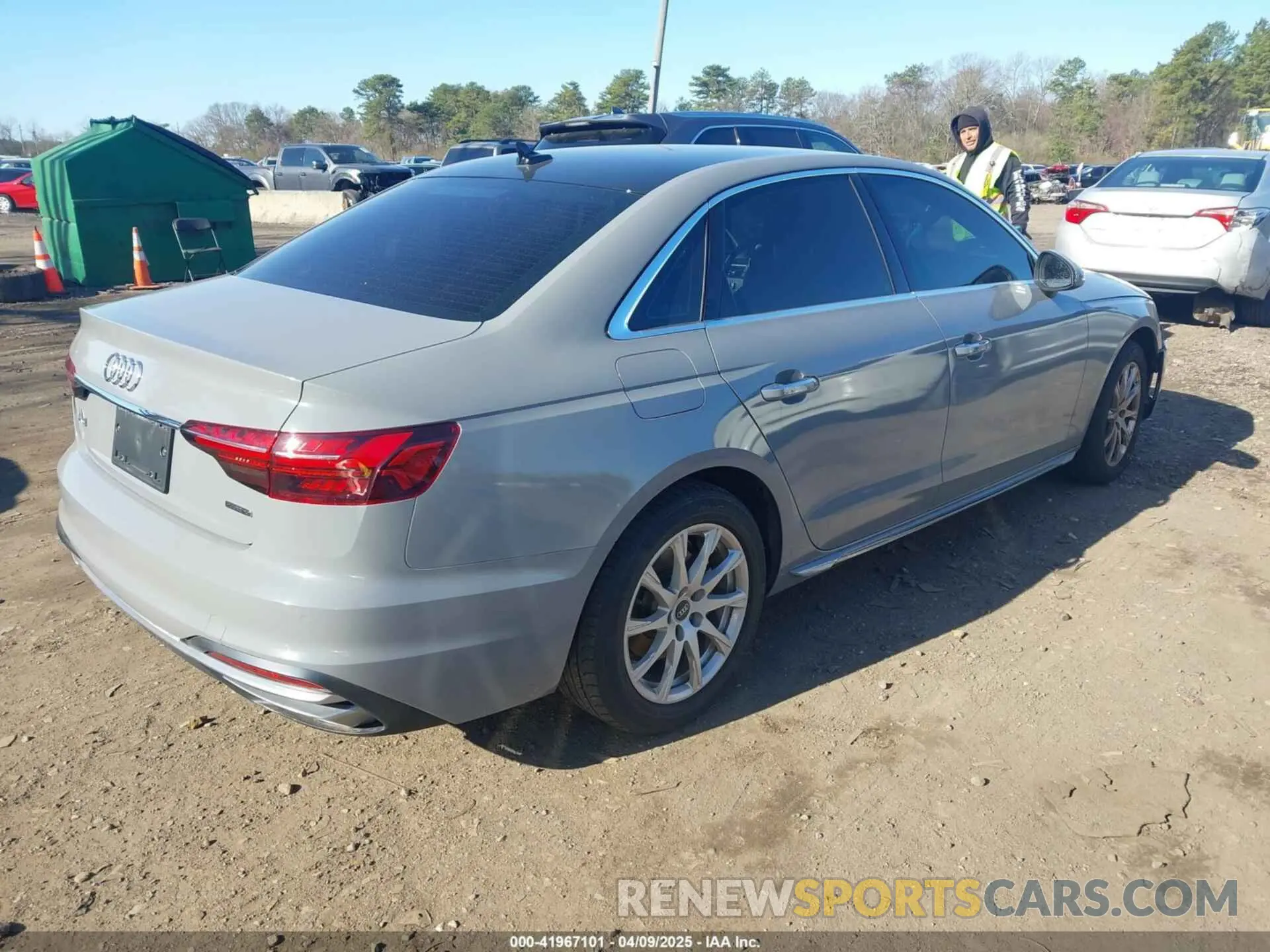 4 Фотография поврежденного автомобиля WAUABAF44MN012656 AUDI A4 2021
