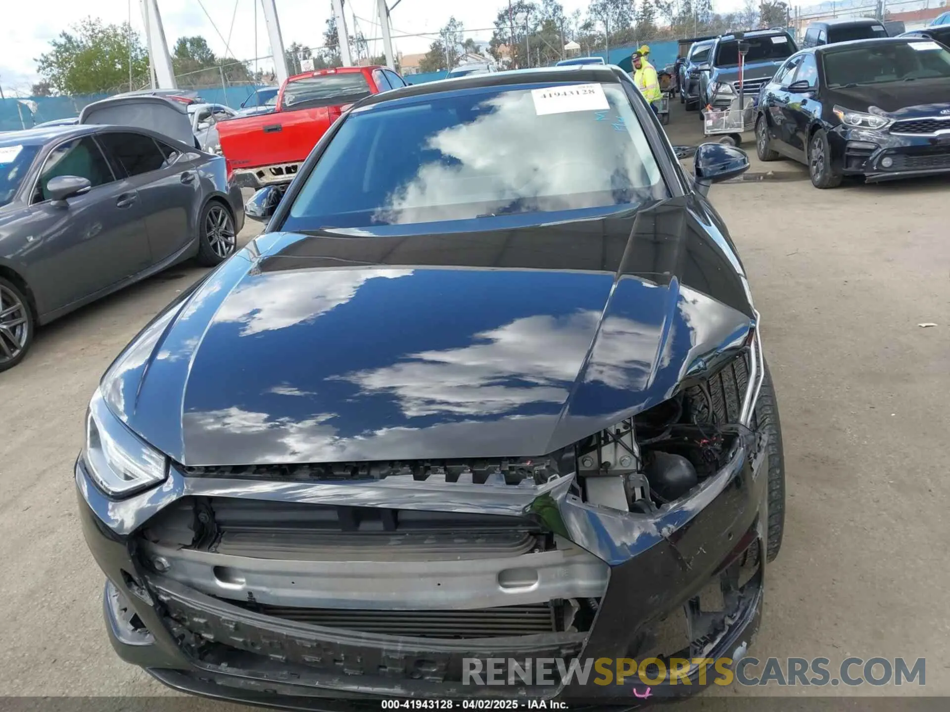 13 Фотография поврежденного автомобиля WAUABAF45MA059539 AUDI A4 2021