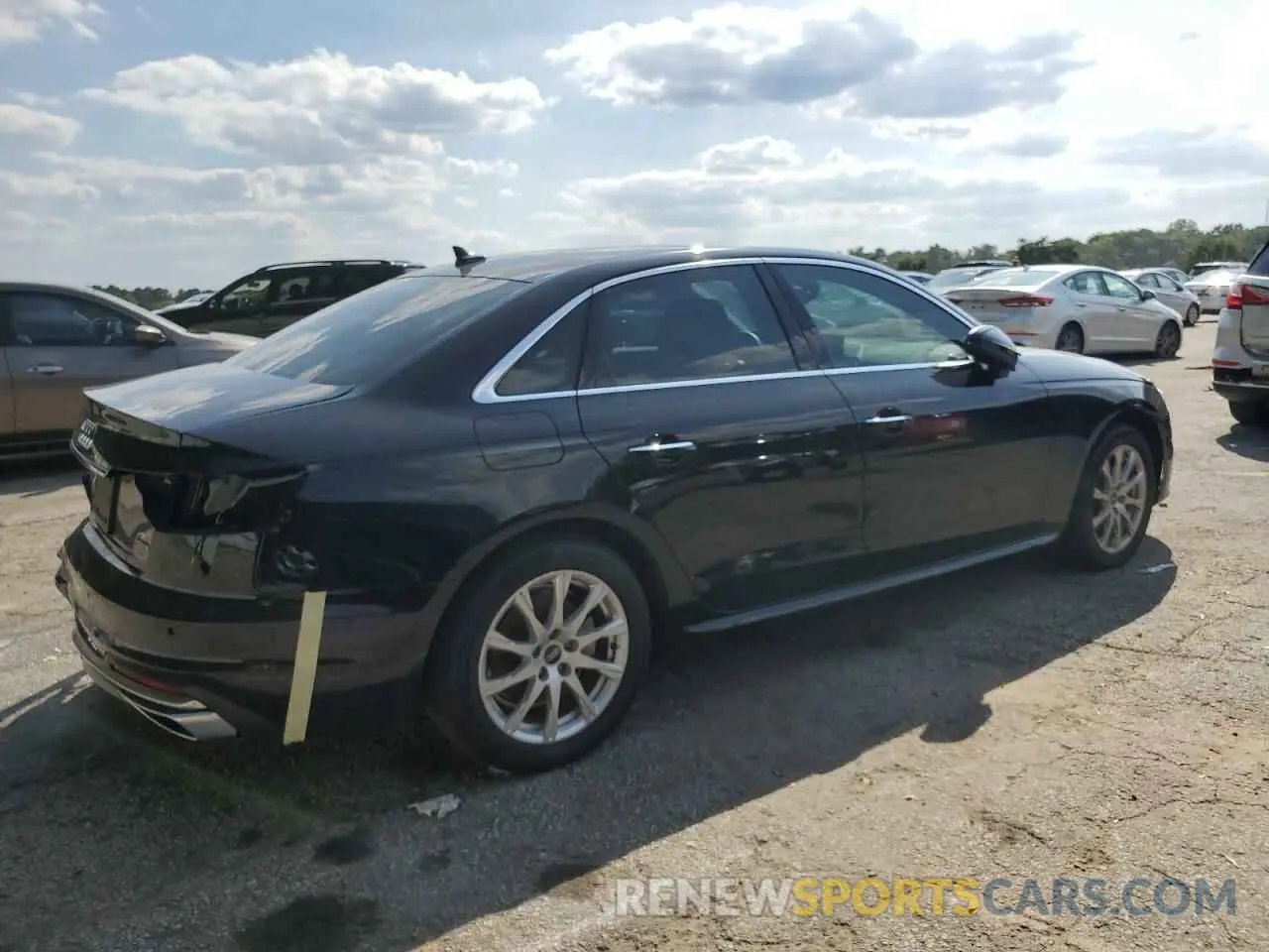3 Фотография поврежденного автомобиля WAUABAF45MA073408 AUDI A4 2021