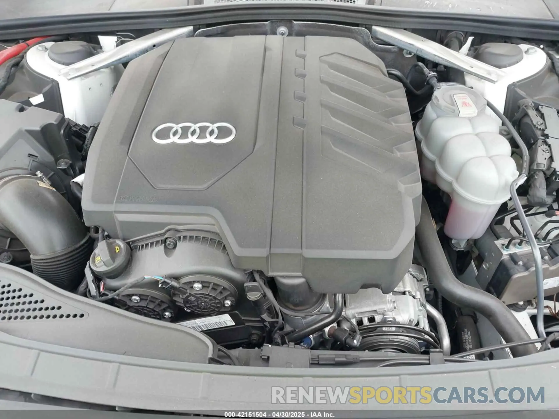 10 Photograph of a damaged car WAUABAF46MA051529 AUDI A4 2021
