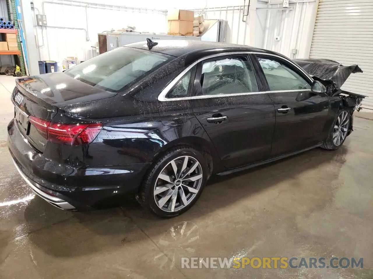 3 Фотография поврежденного автомобиля WAUABAF46MN013548 AUDI A4 2021