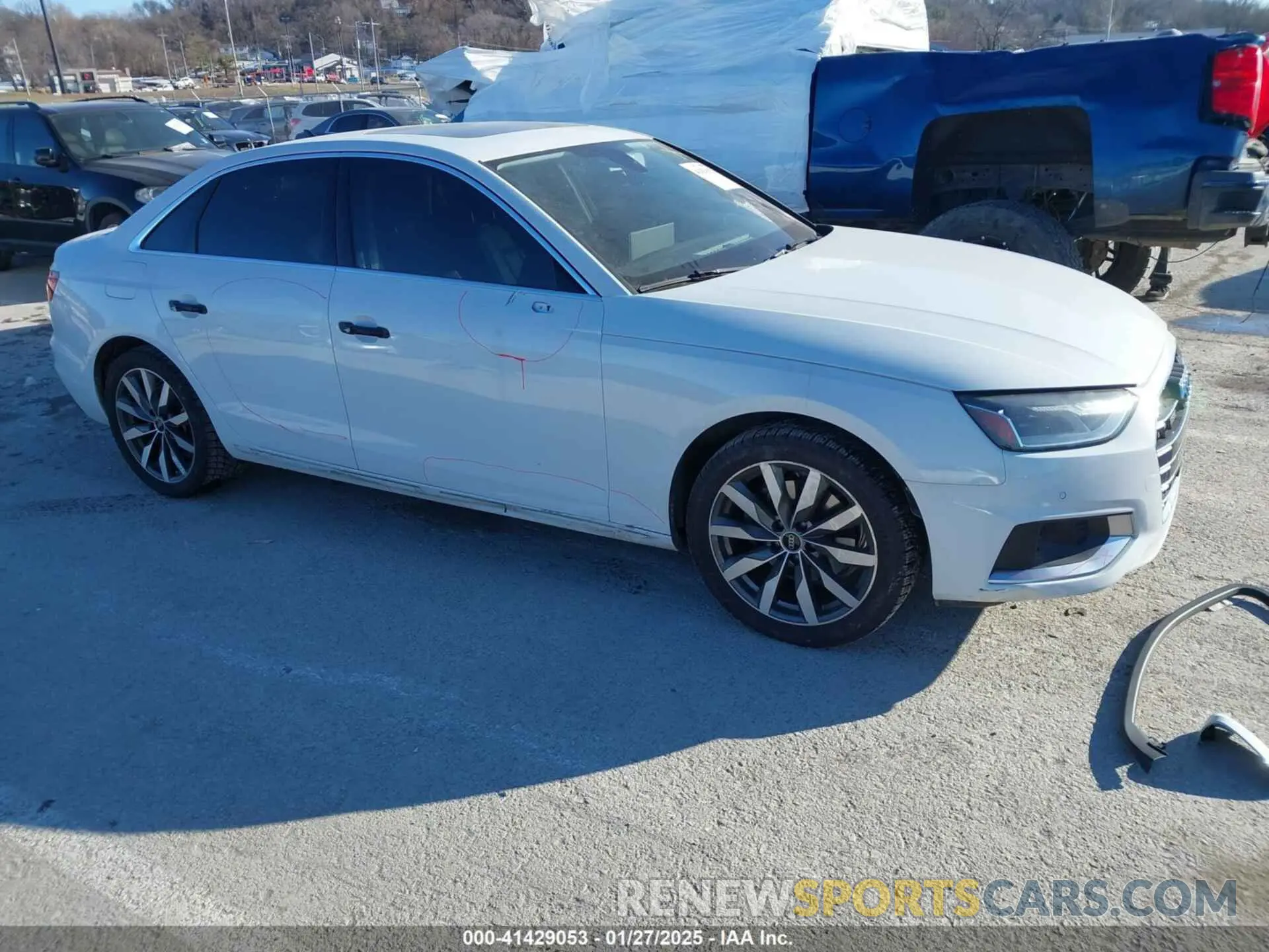 1 Фотография поврежденного автомобиля WAUABAF47MN010965 AUDI A4 2021