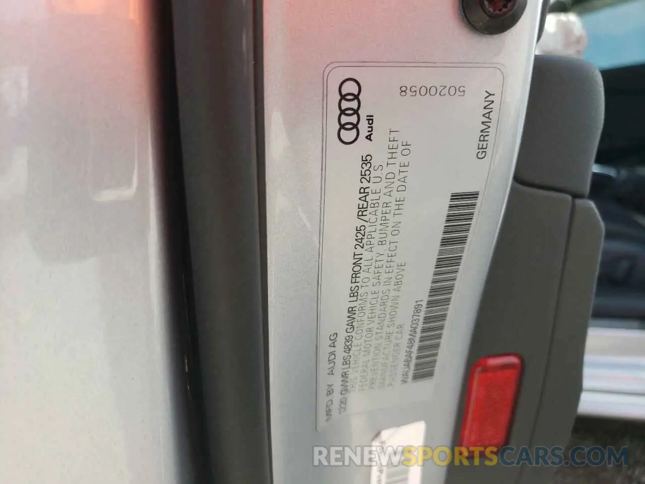 12 Фотография поврежденного автомобиля WAUABAF48MA037891 AUDI A4 2021