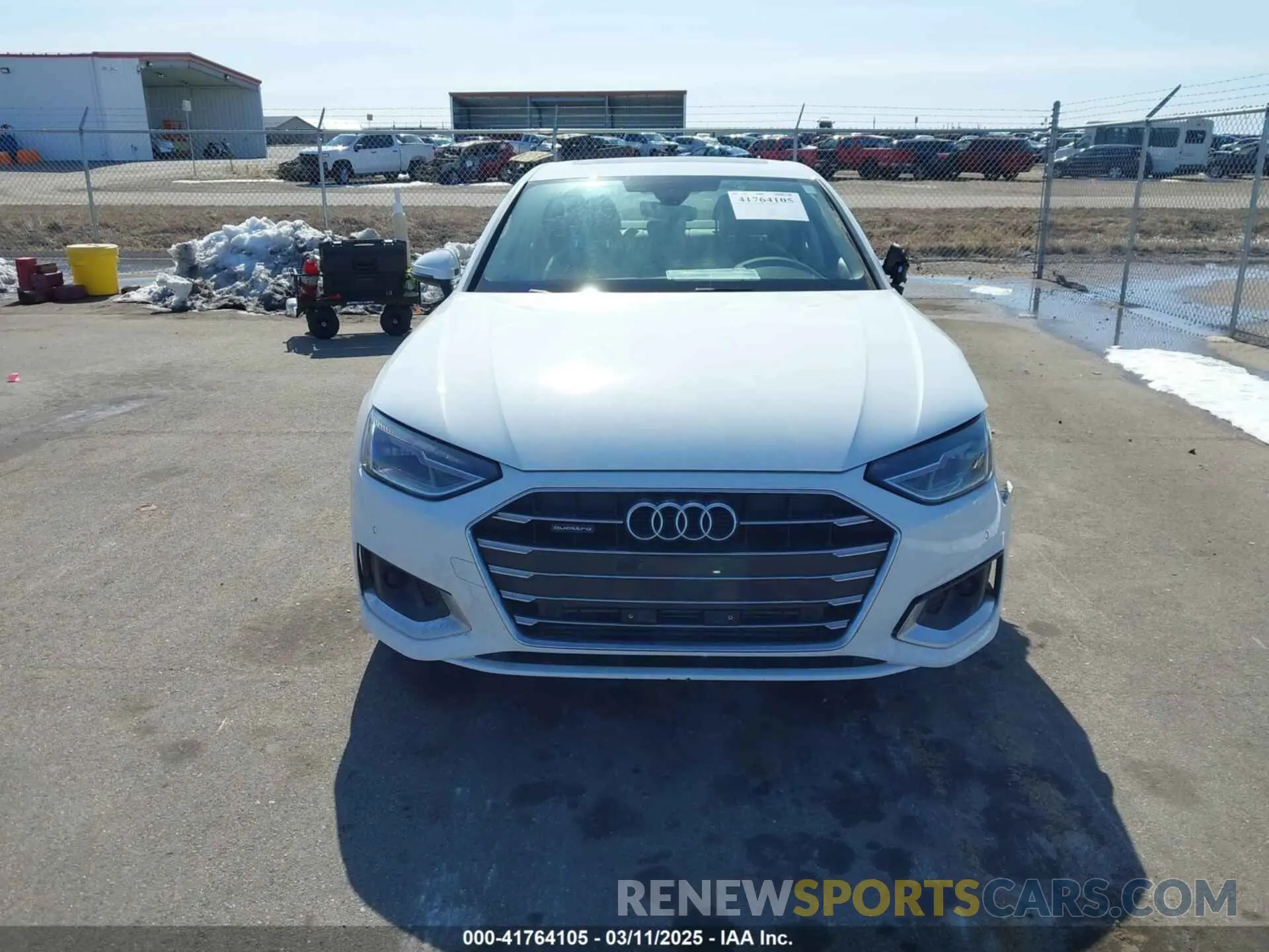 12 Фотография поврежденного автомобиля WAUABAF48MA087027 AUDI A4 2021