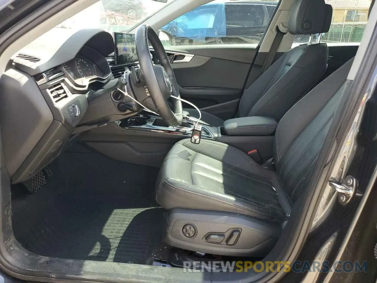 7 Фотография поврежденного автомобиля WAUABAF48MA087318 AUDI A4 2021