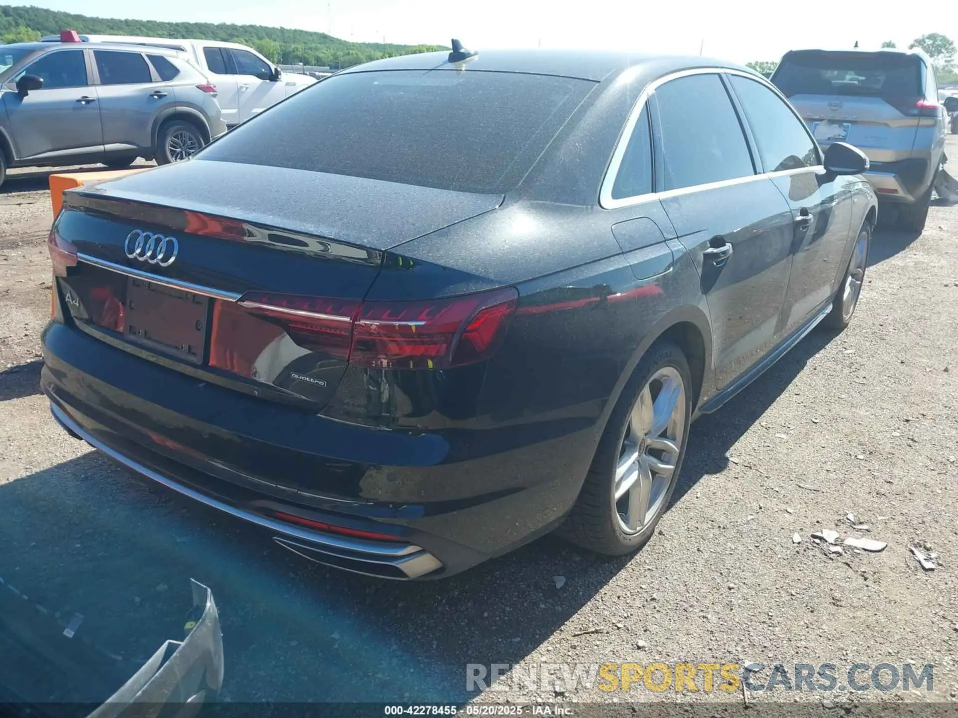4 Фотография поврежденного автомобиля WAUEAAF40MA075183 AUDI A4 2021