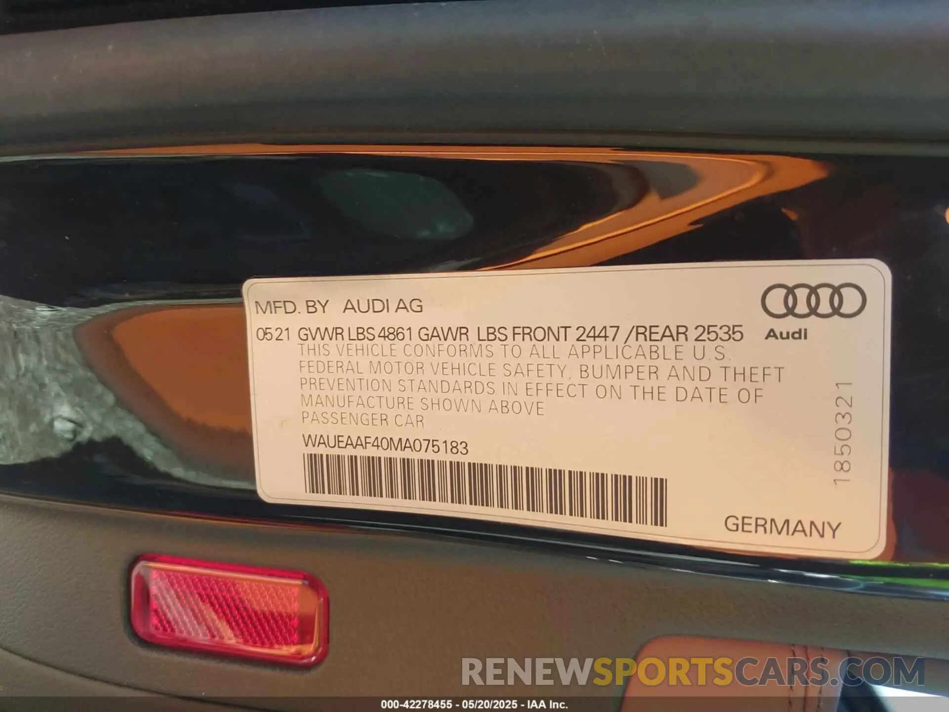 9 Фотография поврежденного автомобиля WAUEAAF40MA075183 AUDI A4 2021