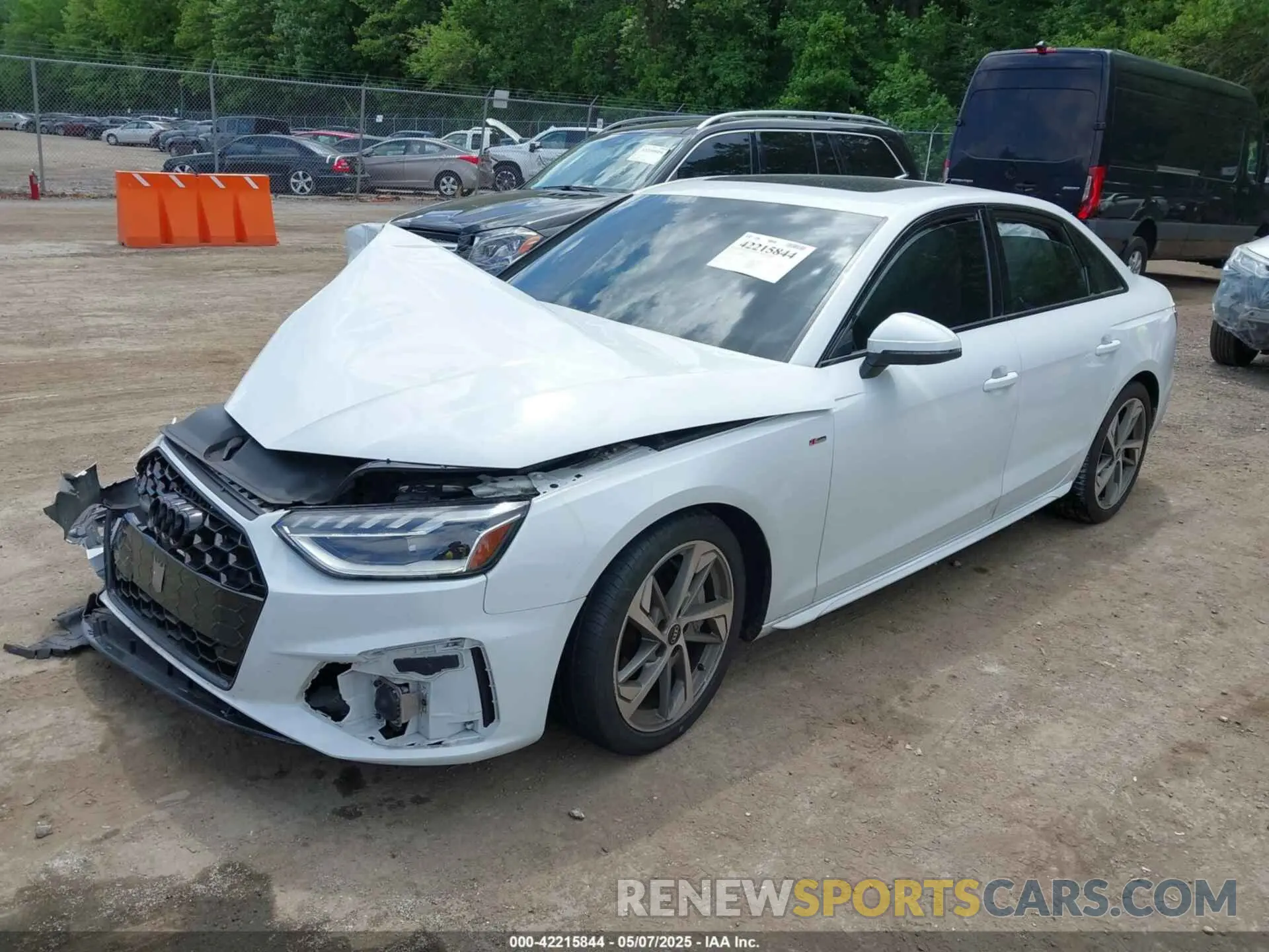 2 Фотография поврежденного автомобиля WAUEAAF41MN007919 AUDI A4 2021