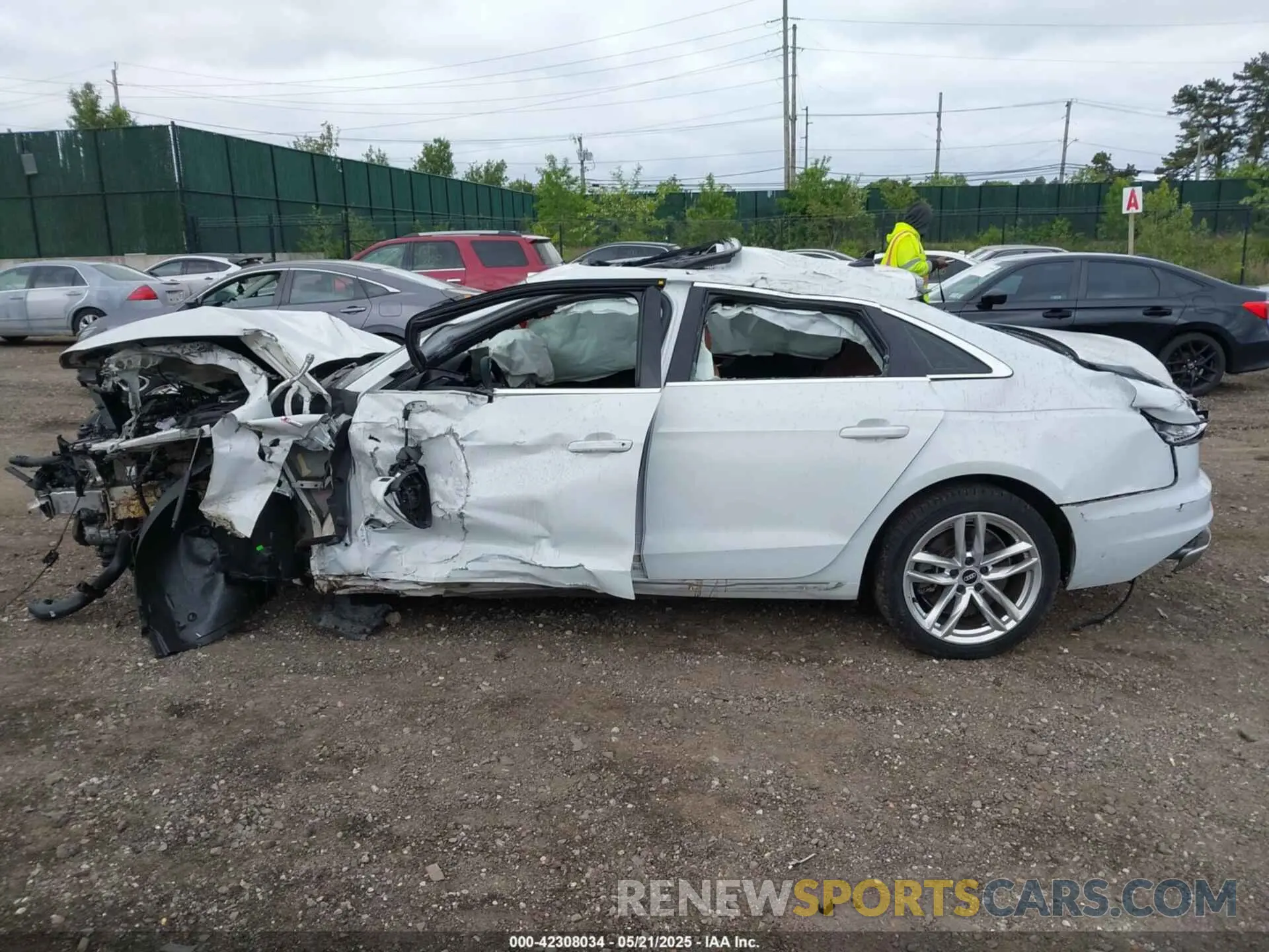 14 Photograph of a damaged car WAUEAAF42MA086122 AUDI A4 2021