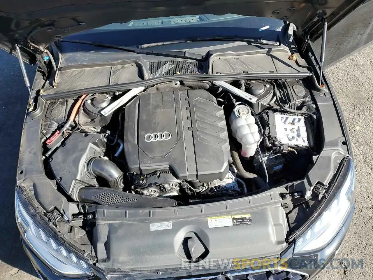 11 Photograph of a damaged car WAUEAAF44MA016041 AUDI A4 2021