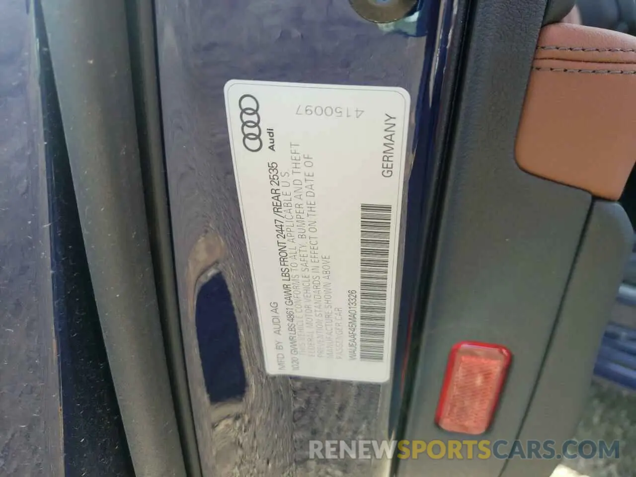 10 Фотография поврежденного автомобиля WAUEAAF45MA013326 AUDI A4 2021