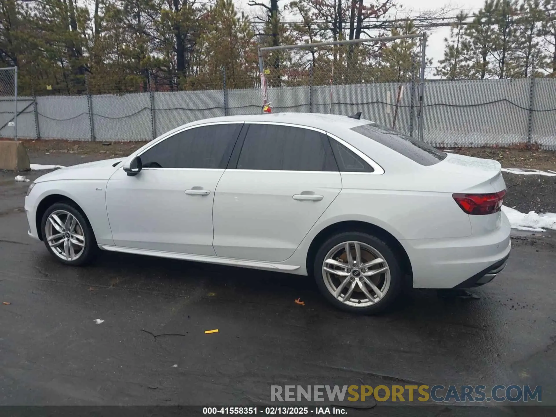 14 Фотография поврежденного автомобиля WAUEAAF48MA014602 AUDI A4 2021